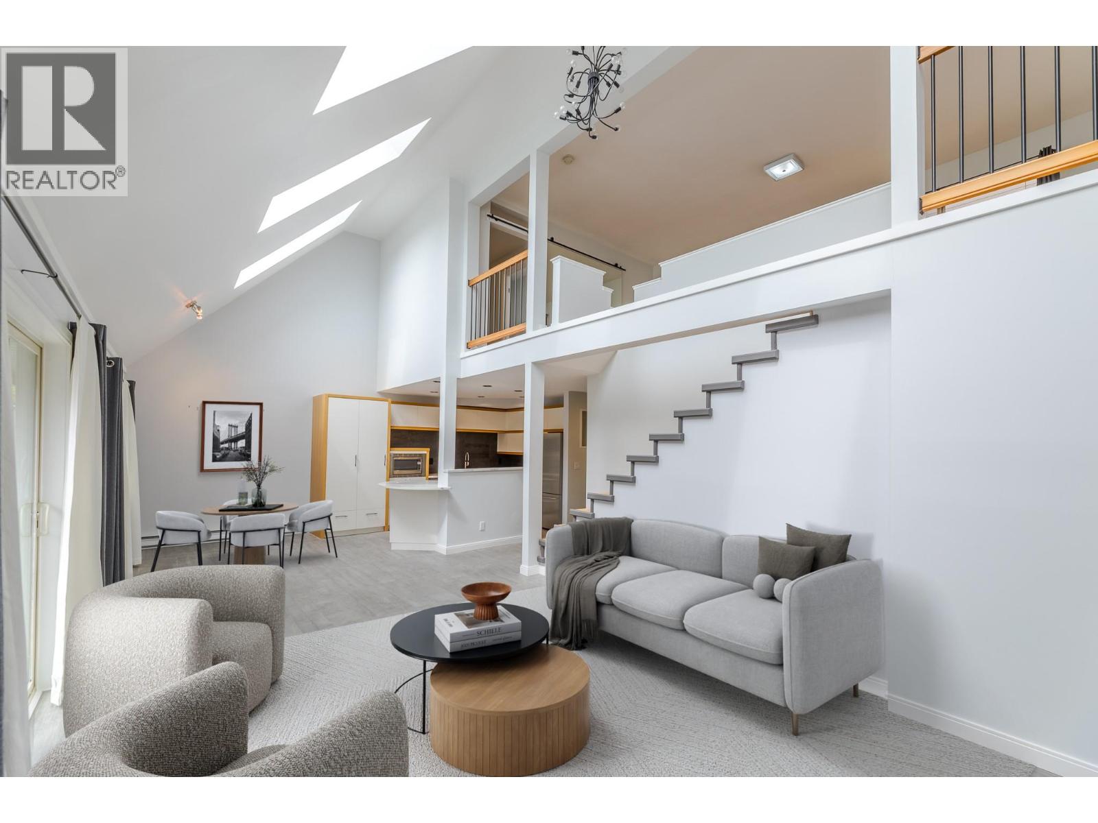 Picture for Unit #201, 335 Churchill  Avenue