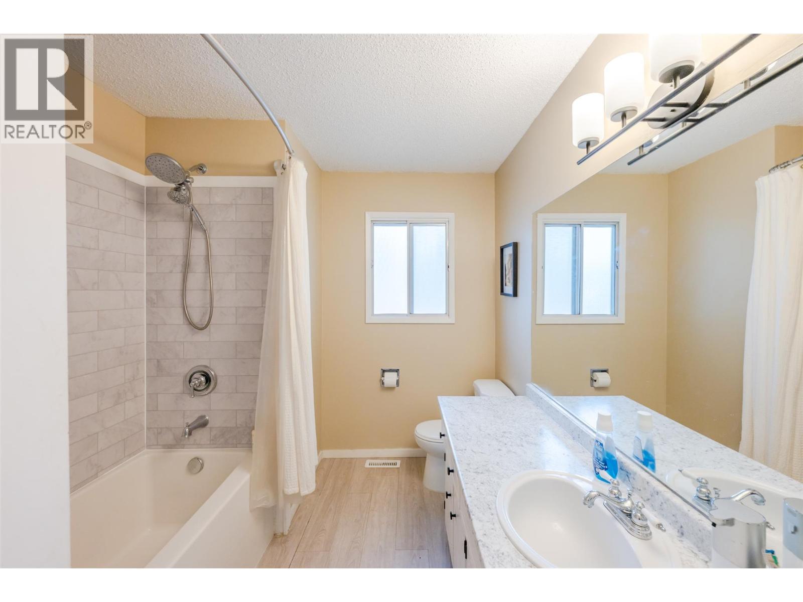 Picture for 3853 Glenway  Road
