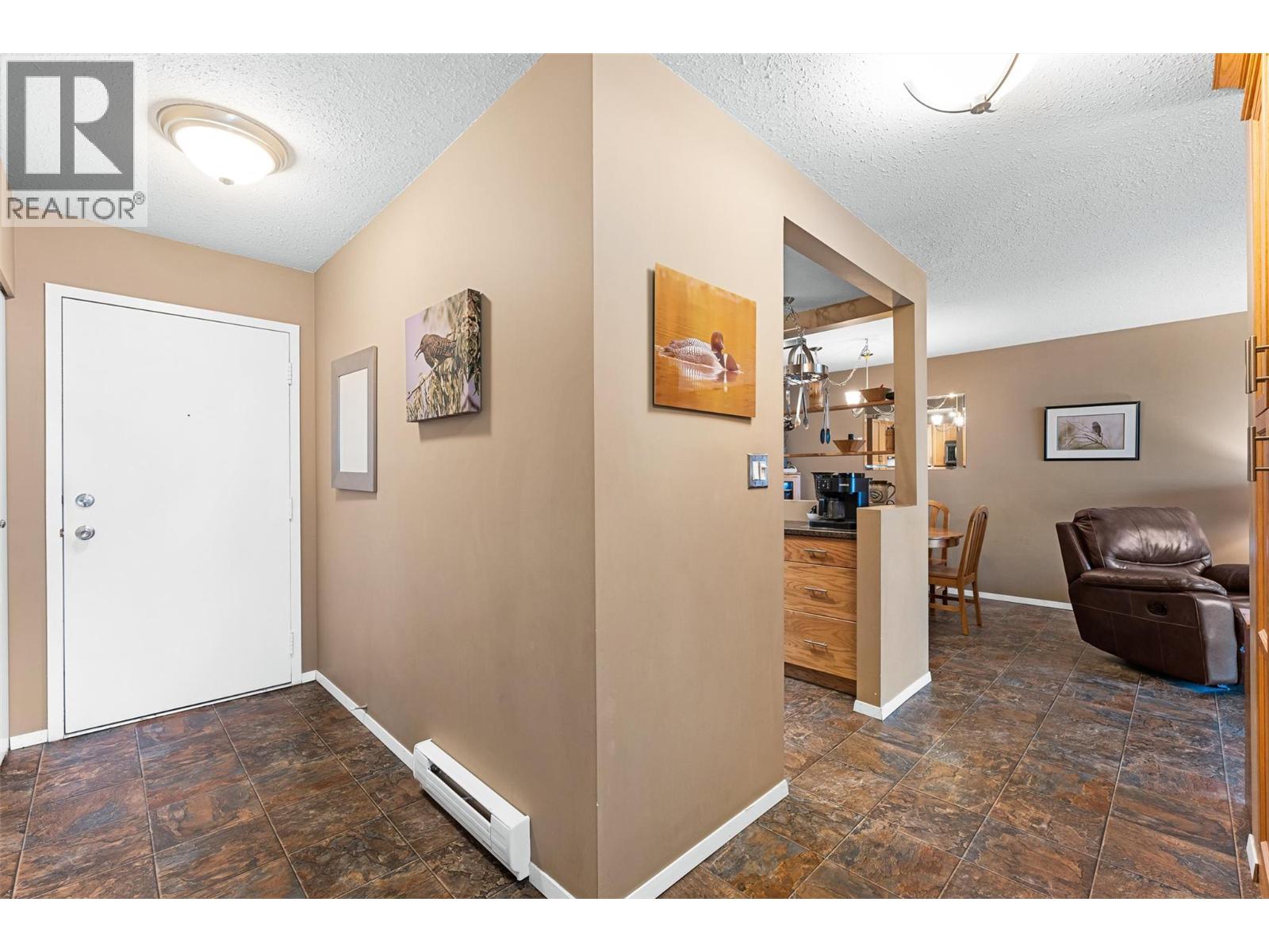 Picture for Unit #205, 284 Yortkon  Avenue