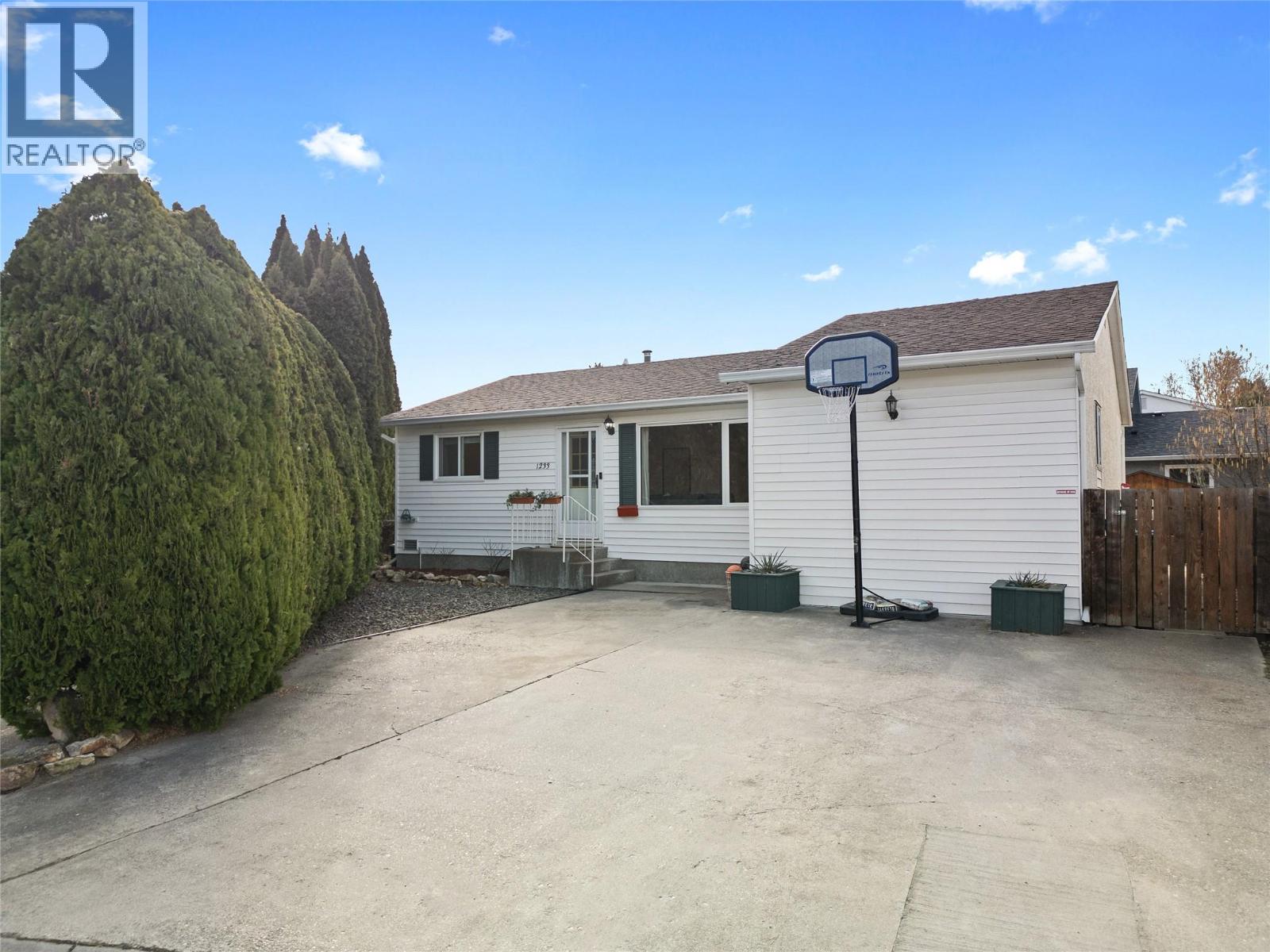 Picture for 1233 Turri  Avenue