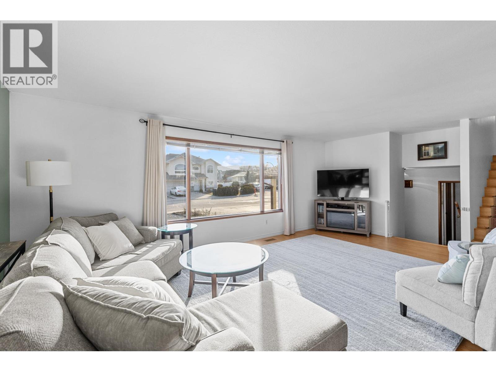 Picture for 280 Kneller  Road