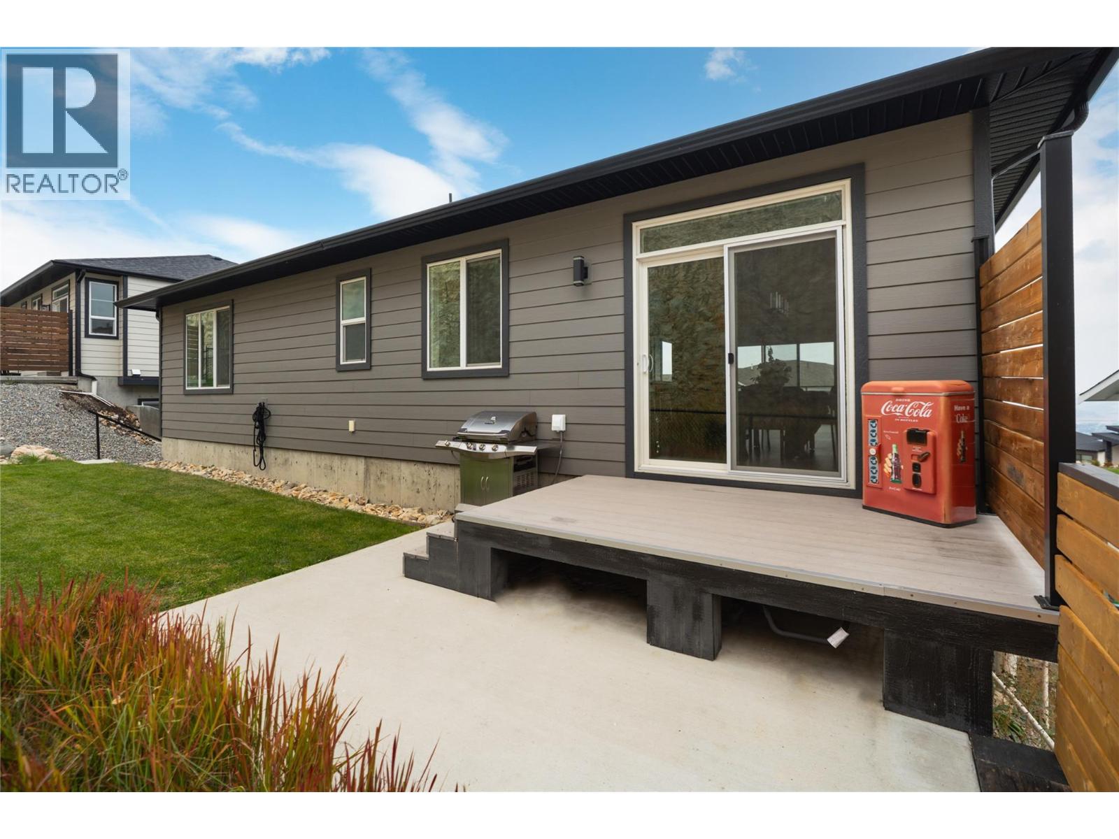 Picture for 2203 LAVETTA  Drive https://www.cirrealty.ca/reb/bc/4/10362474_10.jpg