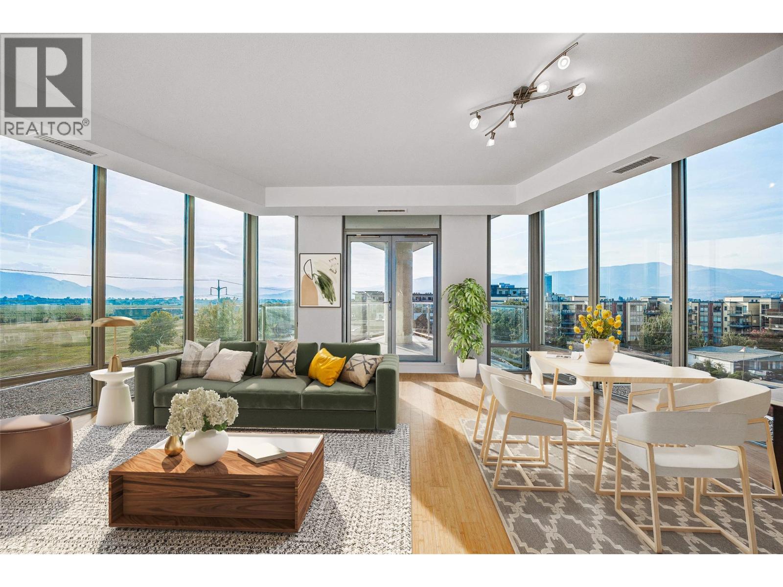 Picture for Unit #401, 2040 Springfield  Road https://www.cirrealty.ca/reb/bc/4/10363124_15.jpg