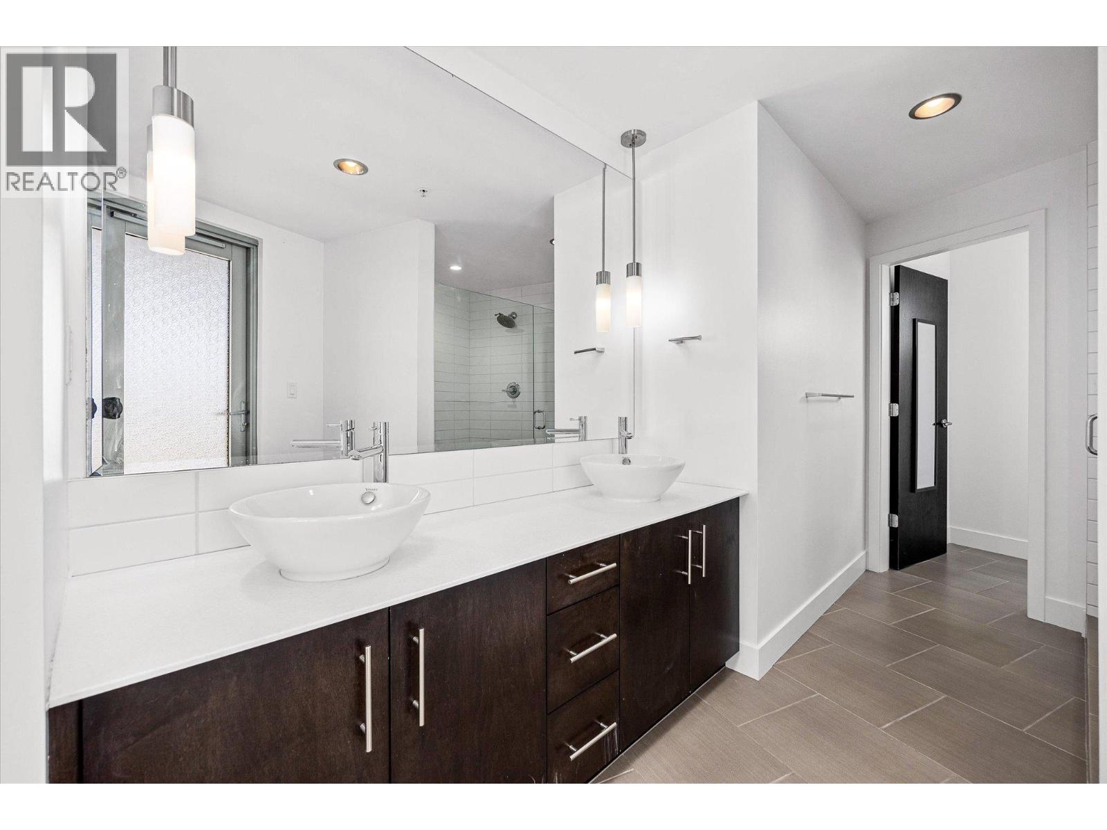 Picture for Unit #401, 2040 Springfield  Road https://www.cirrealty.ca/reb/bc/4/10363124_22.jpg