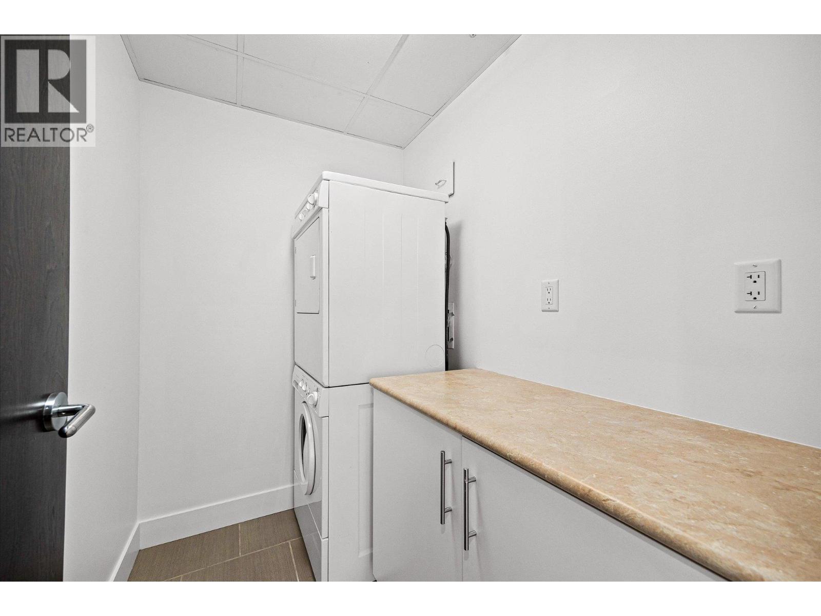 Picture for Unit #401, 2040 Springfield  Road https://www.cirrealty.ca/reb/bc/4/10363124_29.jpg