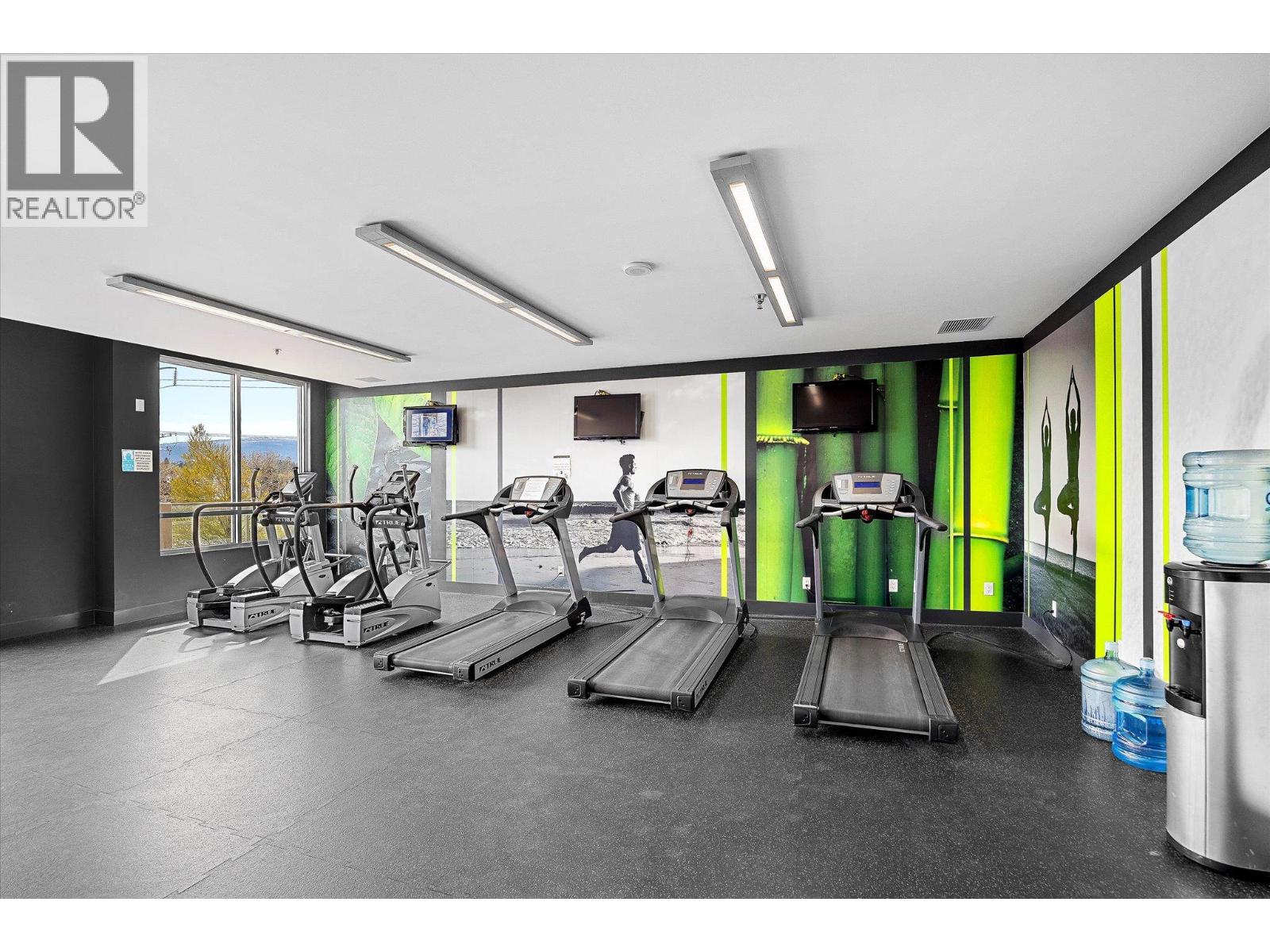 Picture for Unit #401, 2040 Springfield  Road https://www.cirrealty.ca/reb/bc/4/10363124_35.jpg