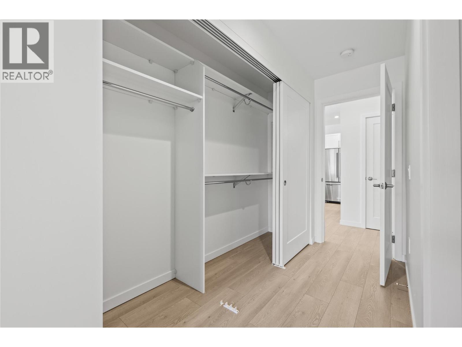 Picture for Unit #9, 1979 Country Club  Drive https://www.cirrealty.ca/reb/bc/4/10363334_22.jpg