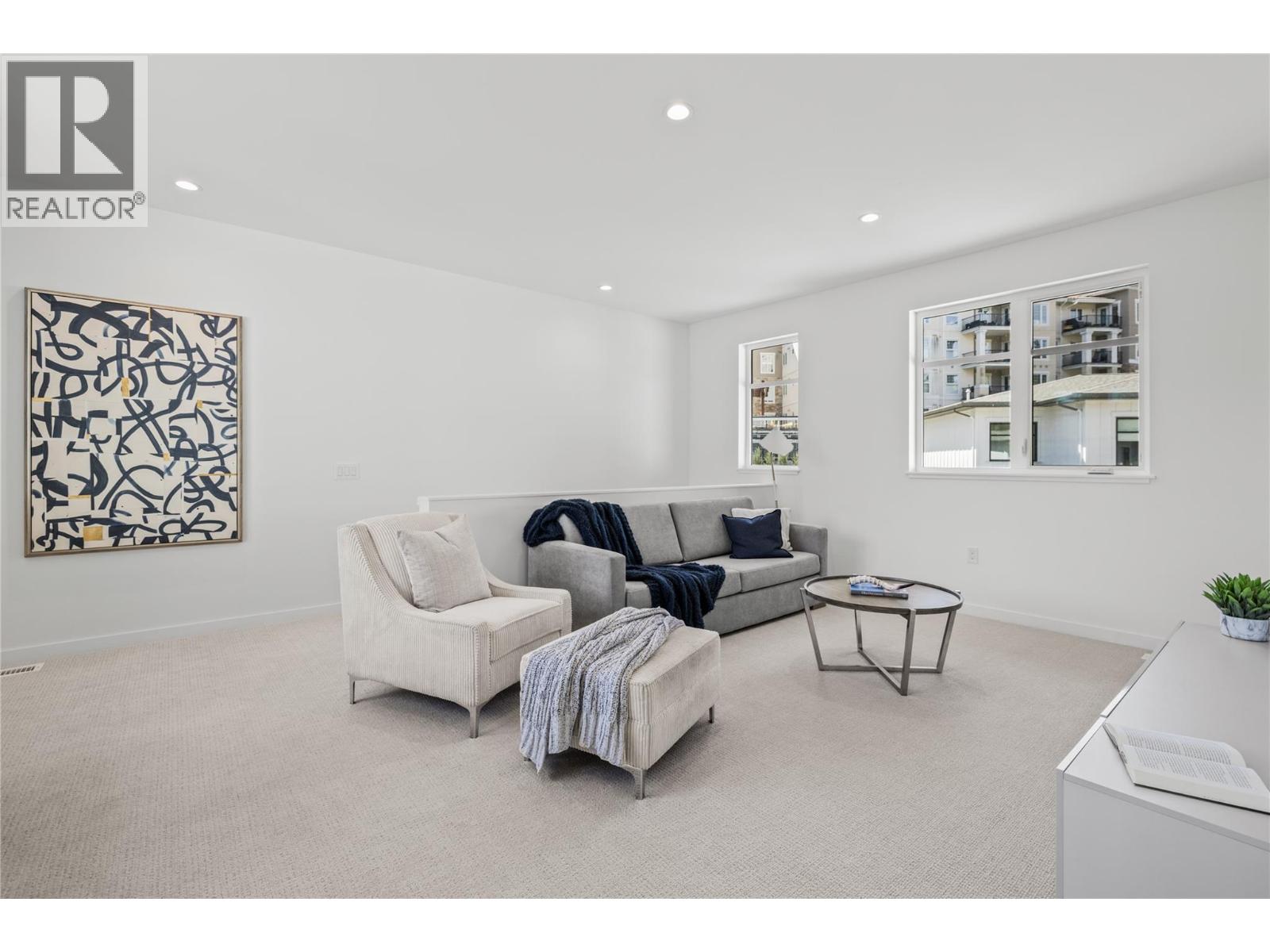 Picture for Unit #9, 1979 Country Club  Drive https://www.cirrealty.ca/reb/bc/4/10363334_24.jpg