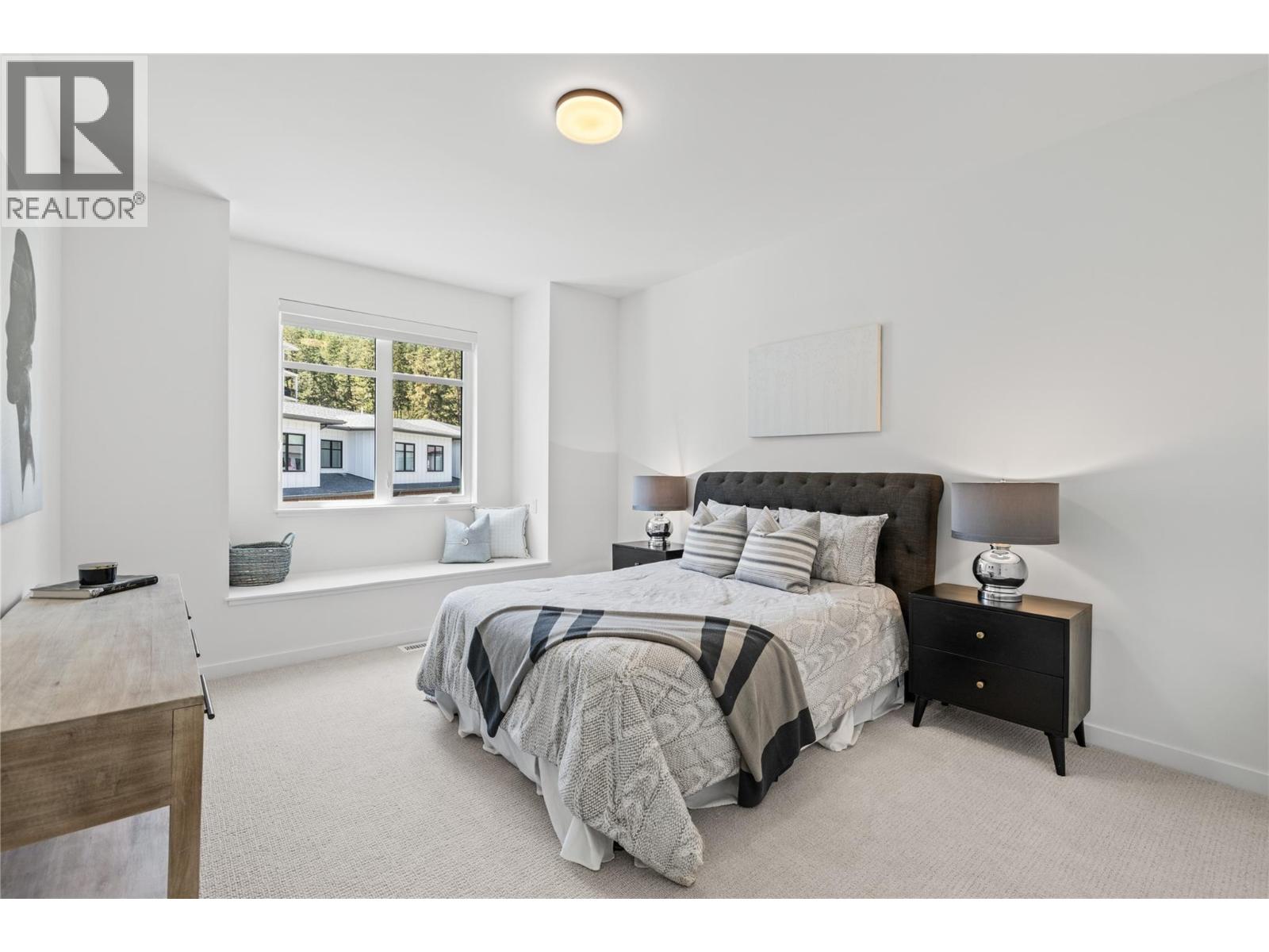 Picture for Unit #9, 1979 Country Club  Drive https://www.cirrealty.ca/reb/bc/4/10363334_30.jpg