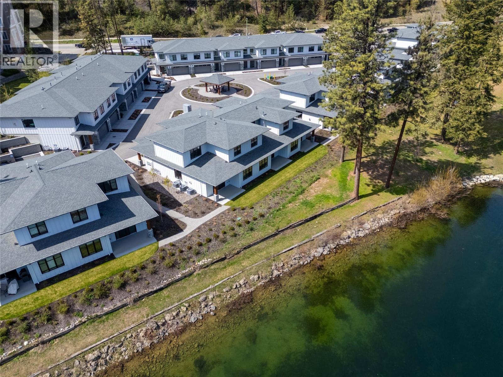 Picture for Unit #9, 1979 Country Club  Drive https://www.cirrealty.ca/reb/bc/4/10363334_39.jpg