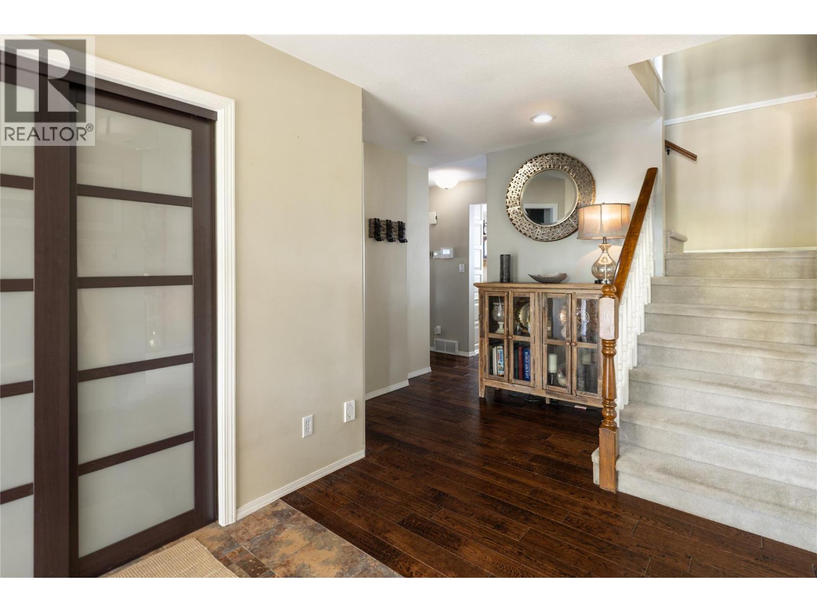 Picture for 4692 GORDON  Drive https://www.cirrealty.ca/reb/bc/4/10363454_12.jpg