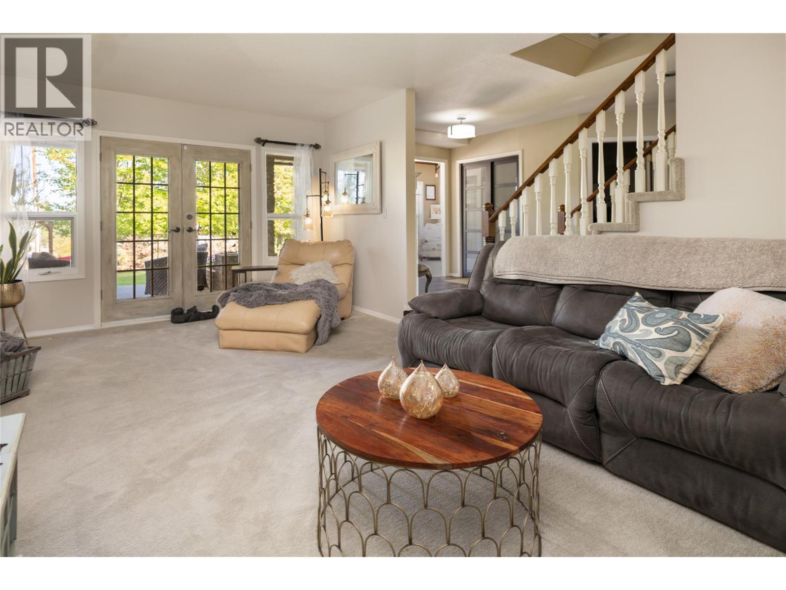 Picture for 4692 GORDON  Drive https://www.cirrealty.ca/reb/bc/4/10363454_9.jpg