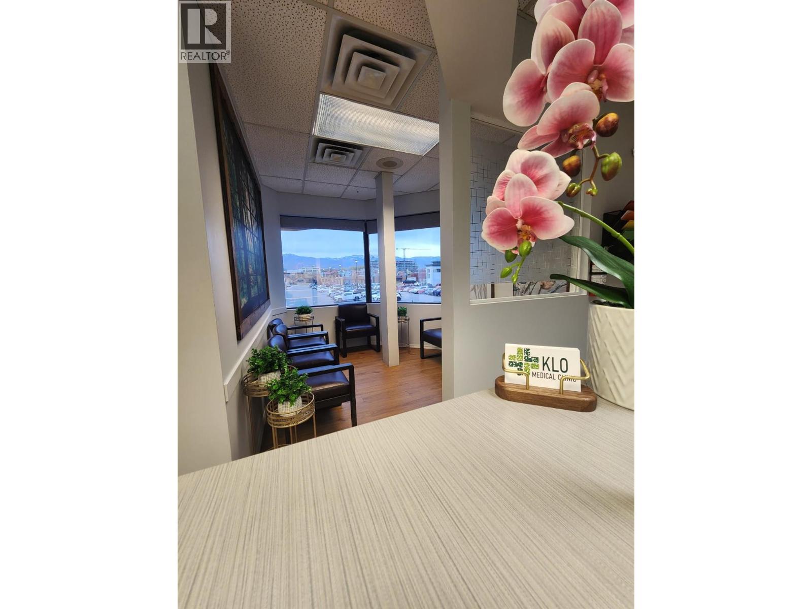 Picture for Unit #205, 616 KLO  Road https://www.cirrealty.ca/reb/bc/4/10363494_11.jpg