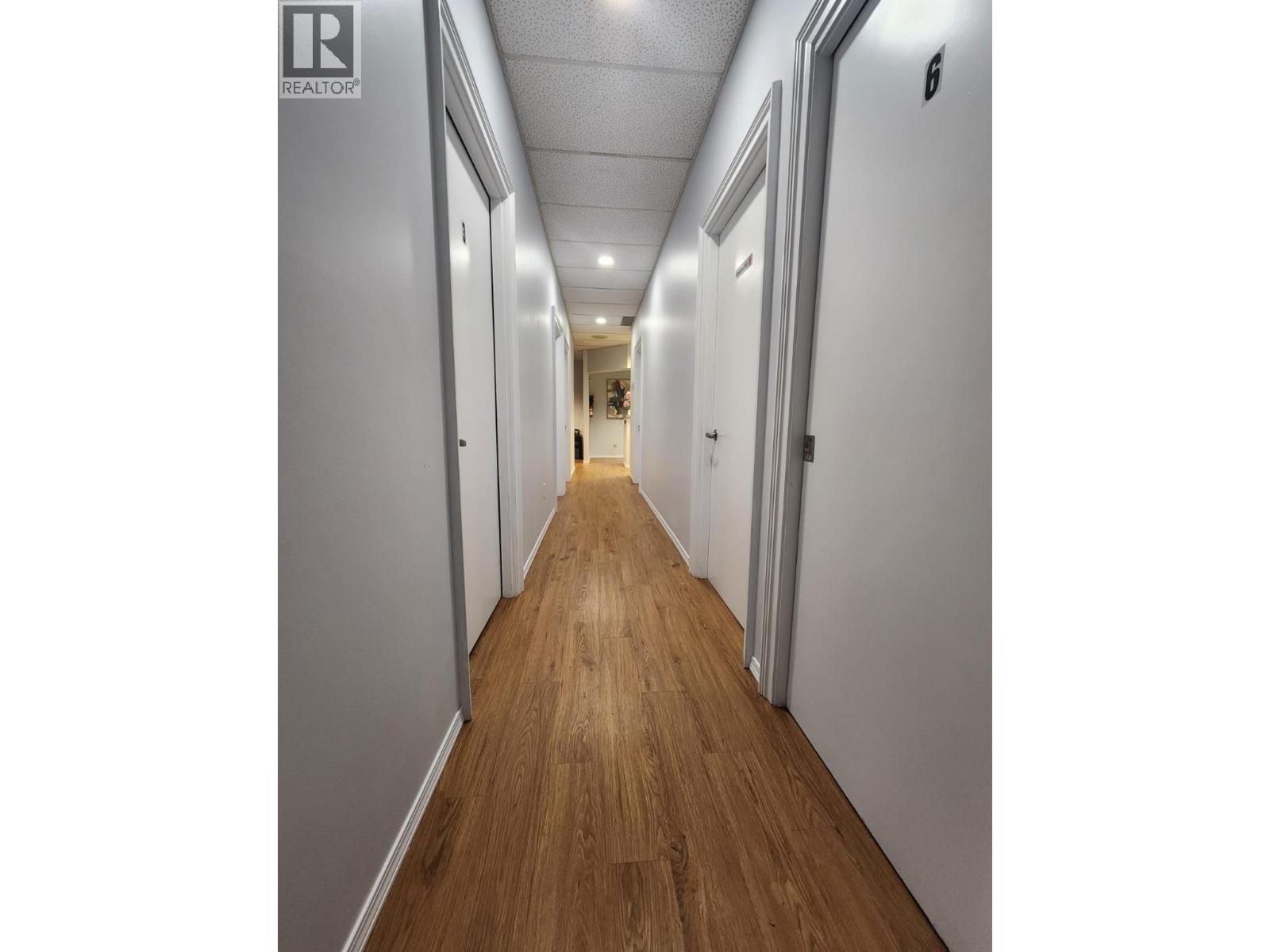 Picture for Unit #205, 616 KLO  Road https://www.cirrealty.ca/reb/bc/4/10363494_13.jpg