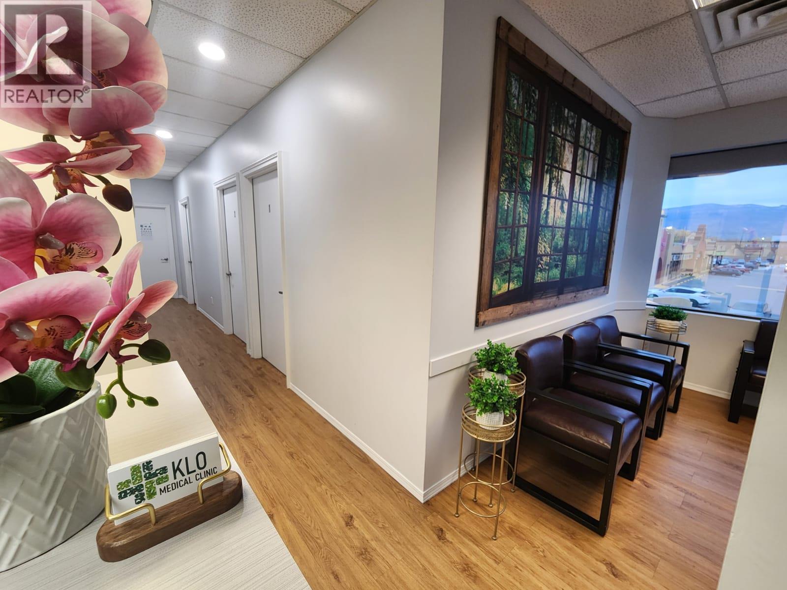 Picture for Unit #205, 616 KLO  Road https://www.cirrealty.ca/reb/bc/4/10363494_22.jpg