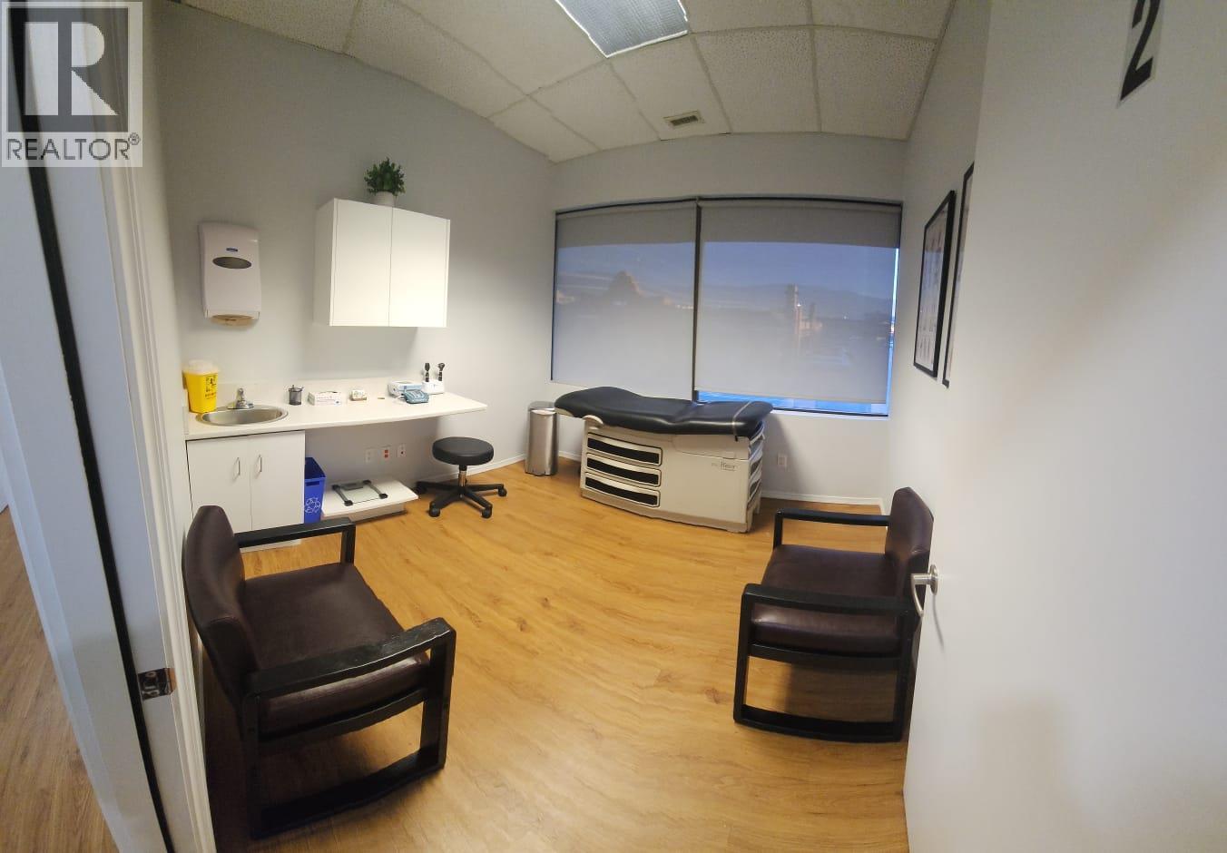 Picture for Unit #205, 616 KLO  Road https://www.cirrealty.ca/reb/bc/4/10363494_27.jpg