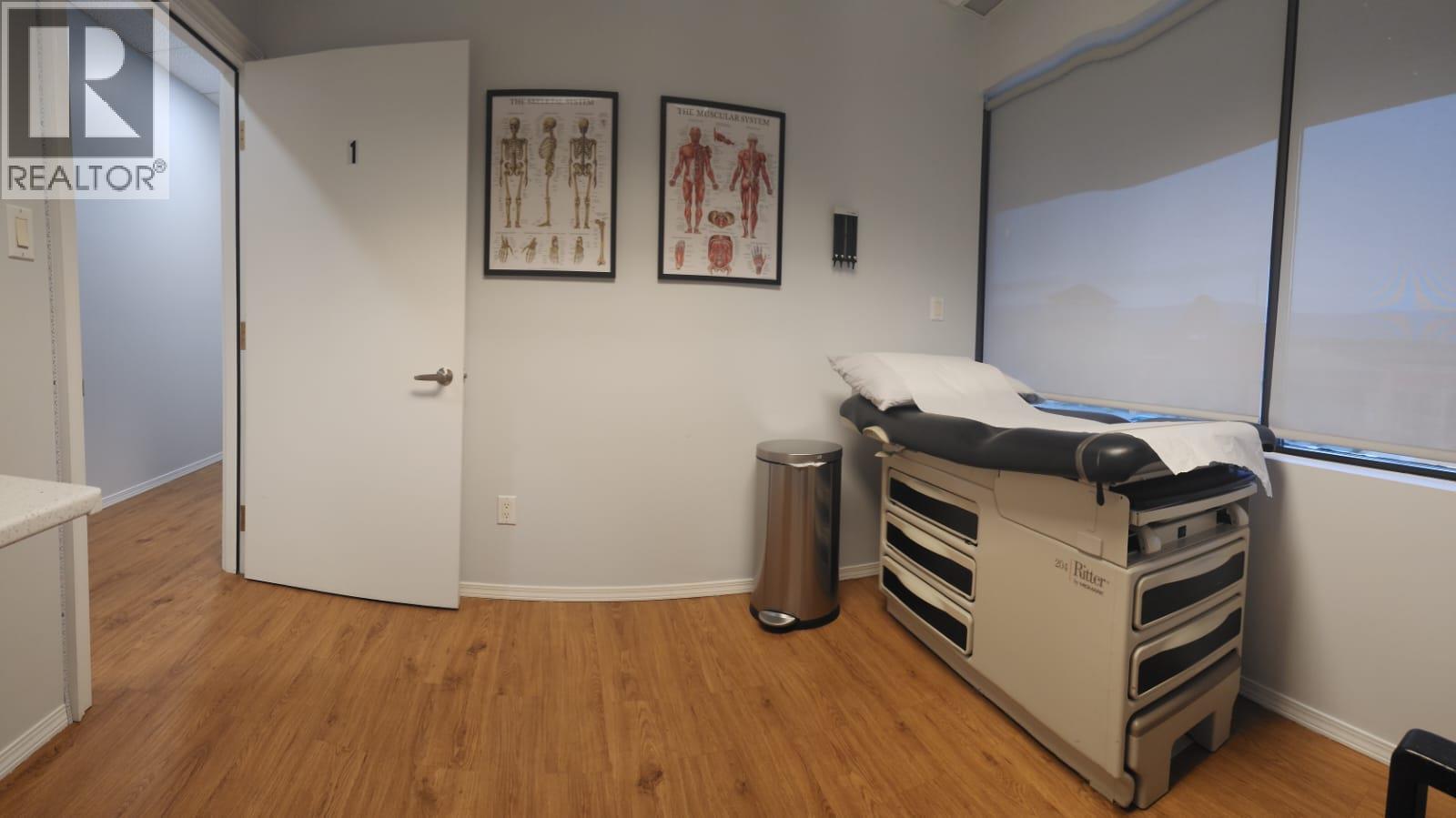 Picture for Unit #205, 616 KLO  Road https://www.cirrealty.ca/reb/bc/4/10363494_31.jpg