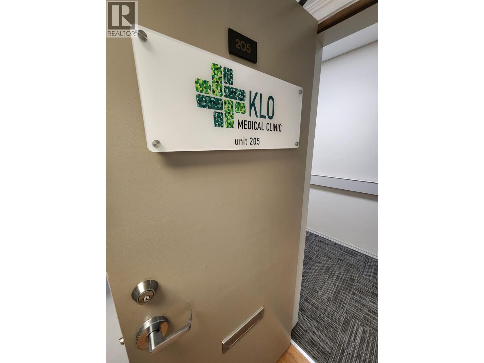 Picture for Unit #205, 616 KLO  Road https://www.cirrealty.ca/reb/bc/4/10363494_34.jpg