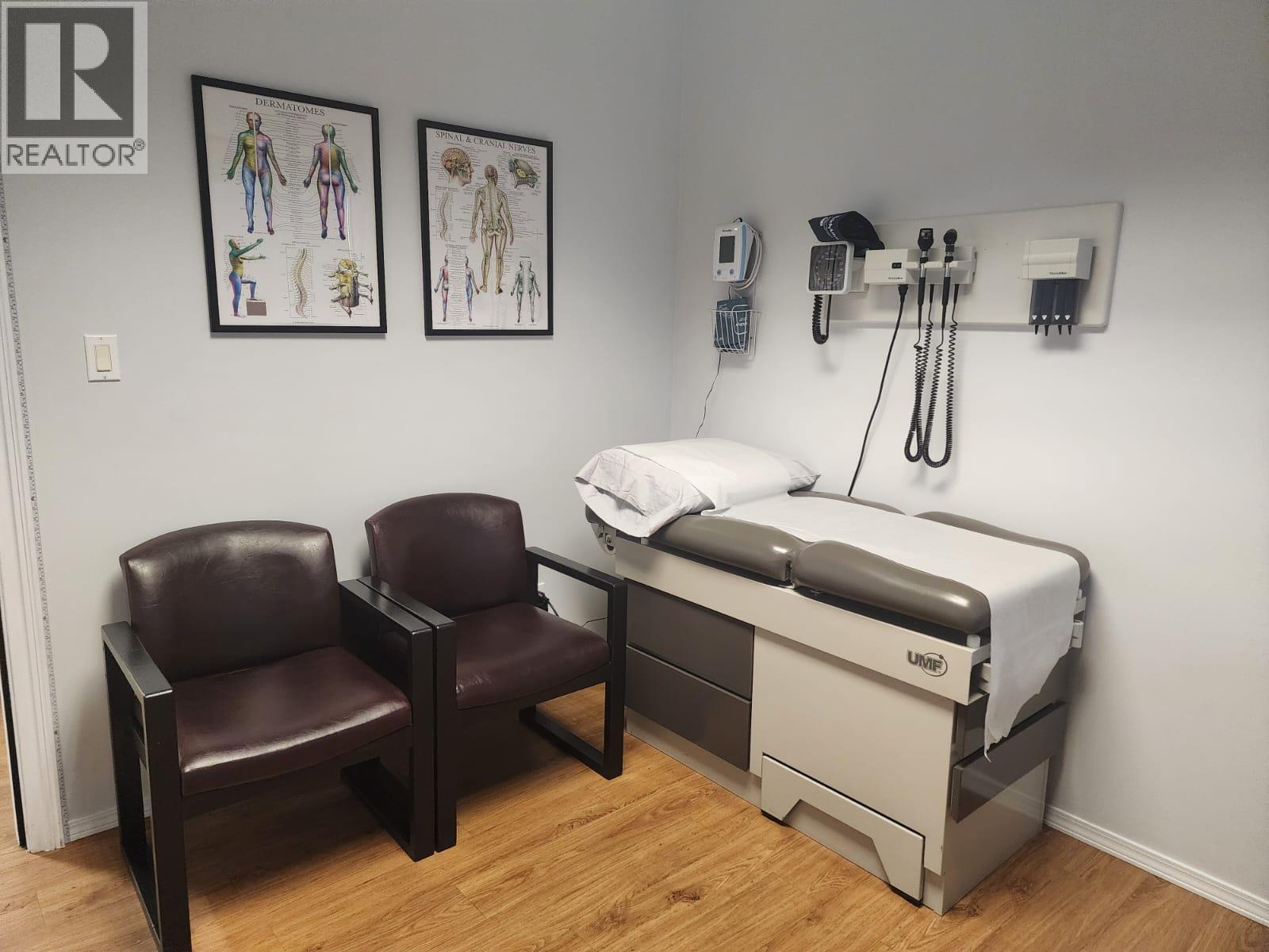 Picture for Unit #205, 616 KLO  Road https://www.cirrealty.ca/reb/bc/4/10363494_41.jpg