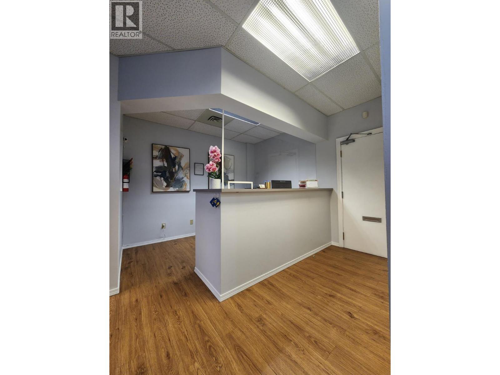 Picture for Unit #205, 616 KLO  Road https://www.cirrealty.ca/reb/bc/4/10363494_9.jpg