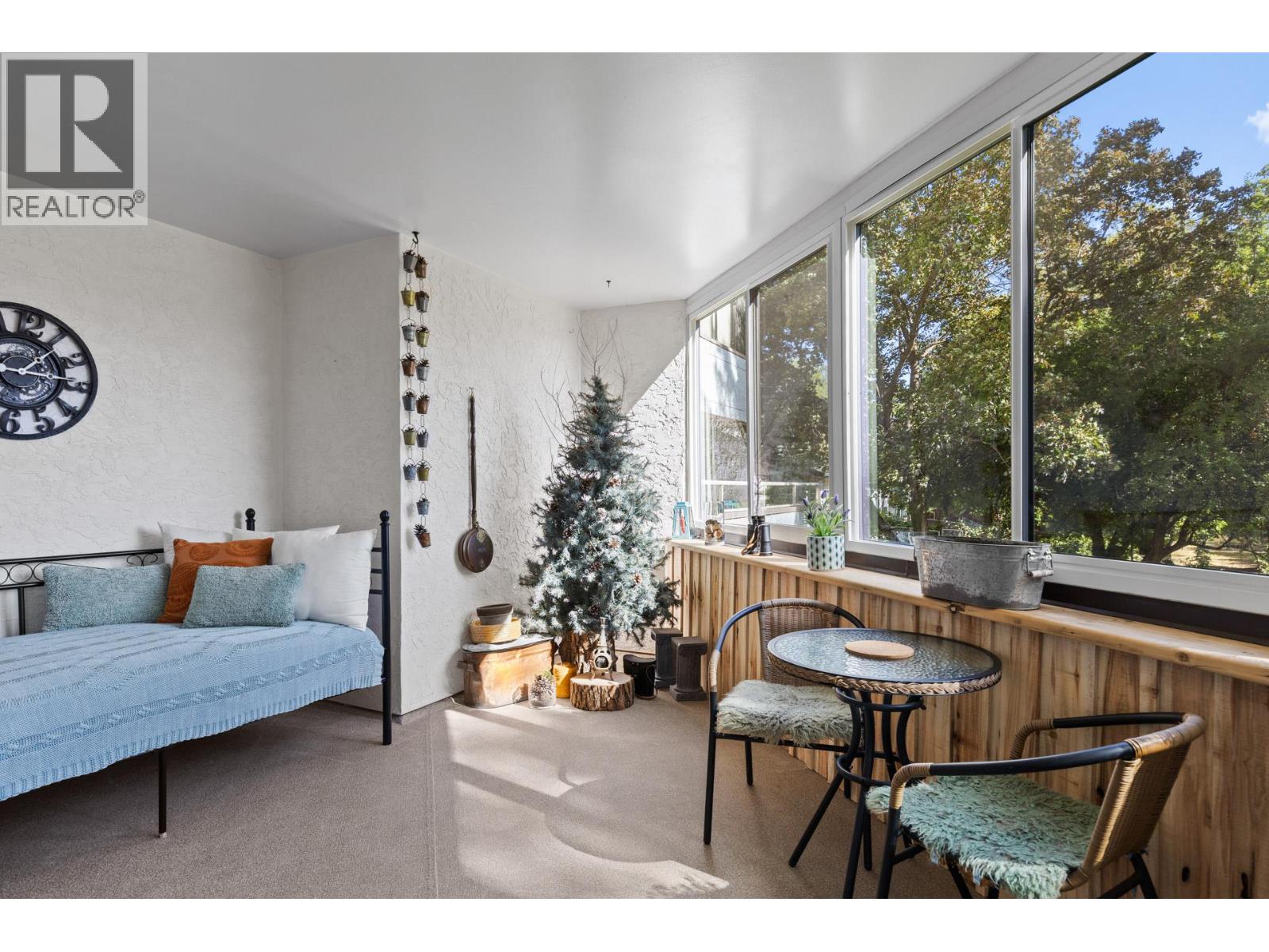 Picture for Unit #101, 1170 Brookside  Avenue https://www.cirrealty.ca/reb/bc/4/10363534_32.jpg