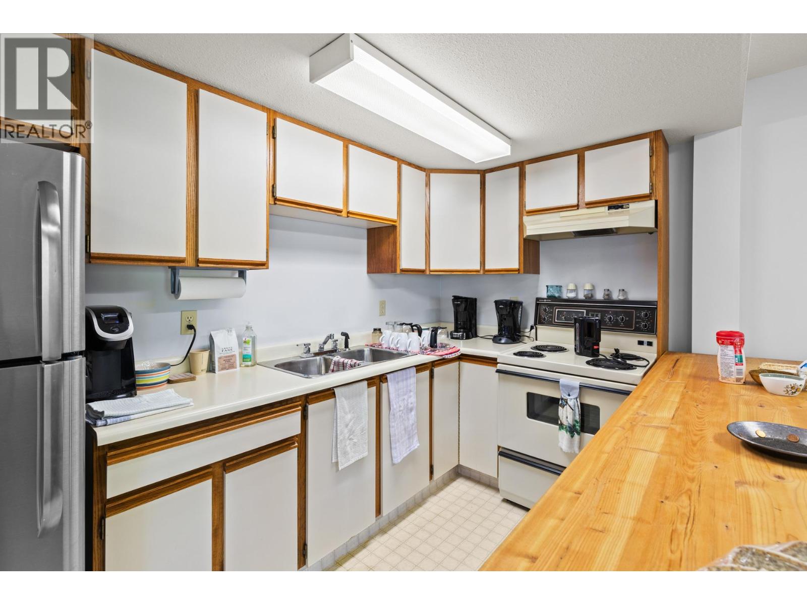 Picture for Unit #101, 1170 Brookside  Avenue https://www.cirrealty.ca/reb/bc/4/10363534_39.jpg