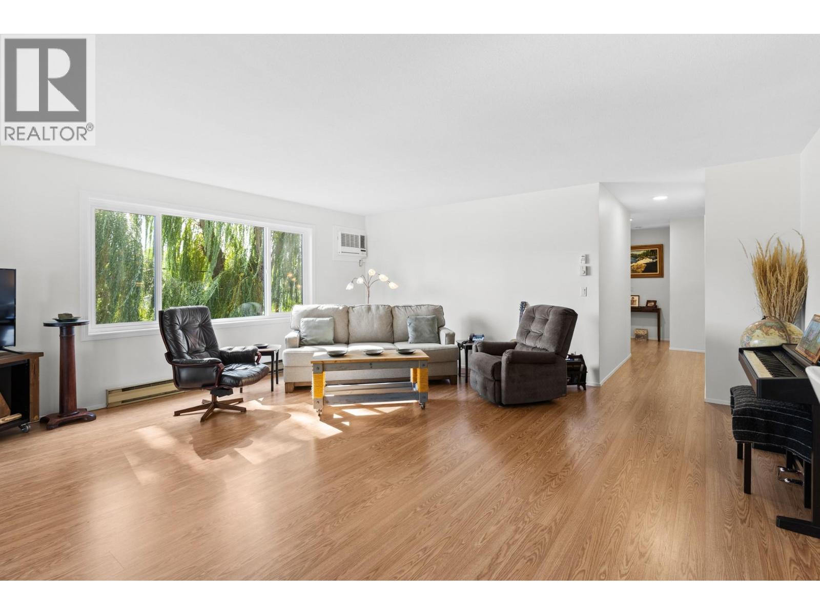 Picture for Unit #101, 1170 Brookside  Avenue https://www.cirrealty.ca/reb/bc/4/10363534_9.jpg