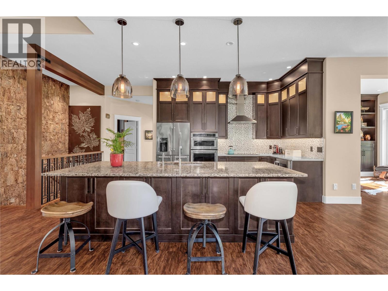 Picture for 4157 Gallaghers Parkland  Drive https://www.cirrealty.ca/reb/bc/4/10363544_15.jpg