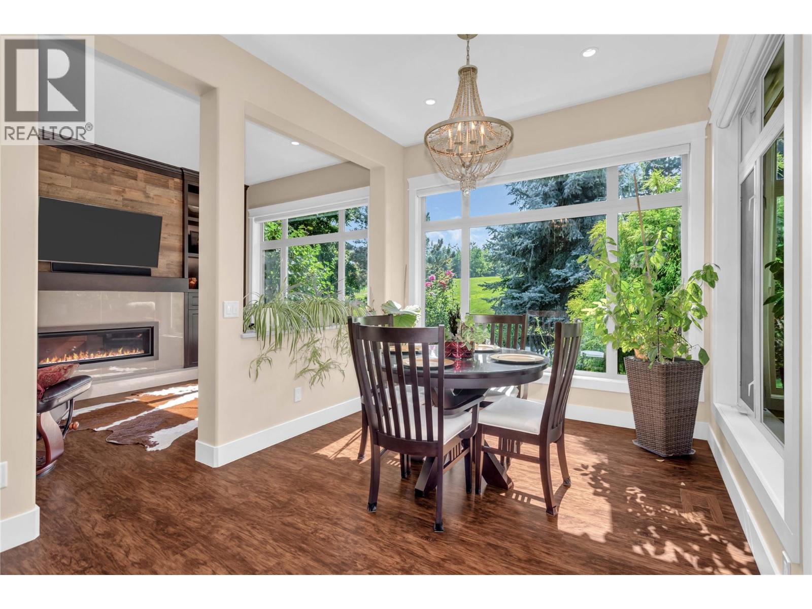 Picture for 4157 Gallaghers Parkland  Drive https://www.cirrealty.ca/reb/bc/4/10363544_16.jpg