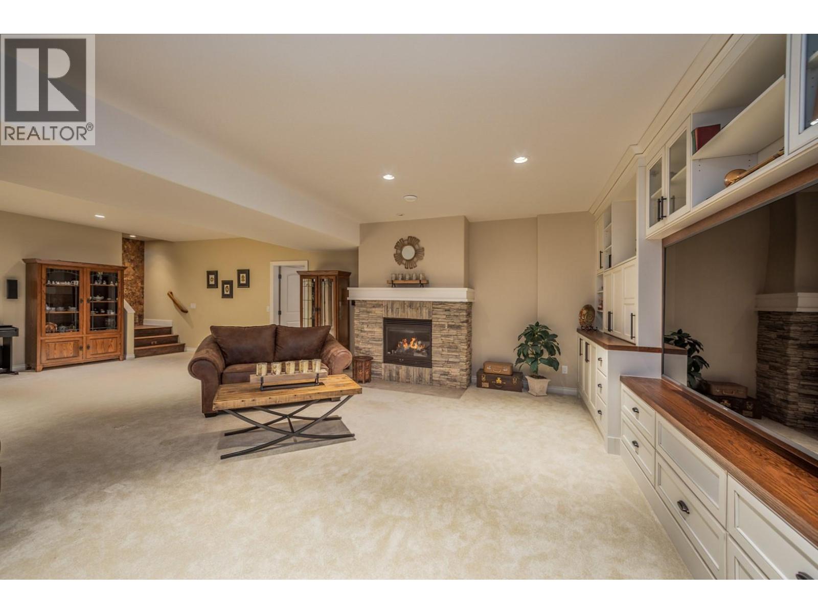 Picture for 4157 Gallaghers Parkland  Drive https://www.cirrealty.ca/reb/bc/4/10363544_38.jpg