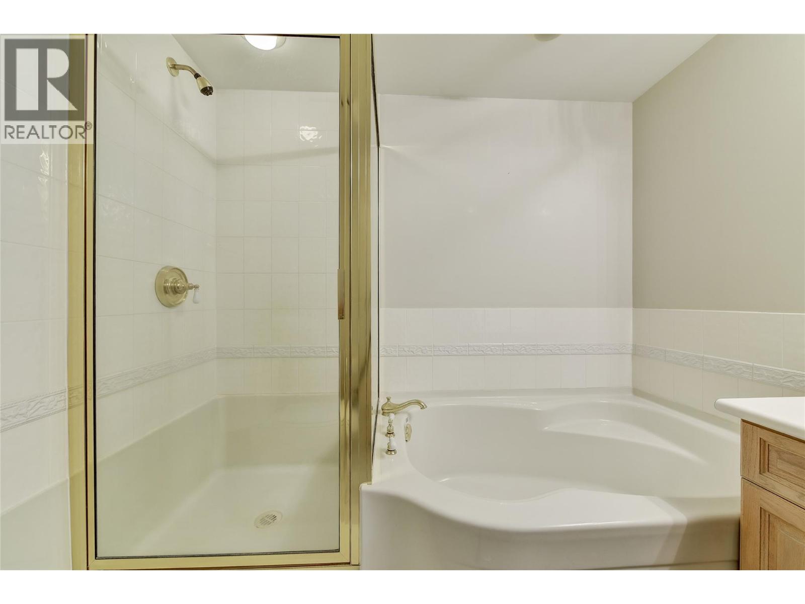 Picture for Unit #606, 1152 Sunset  Drive https://www.cirrealty.ca/reb/bc/4/10363574_30.jpg