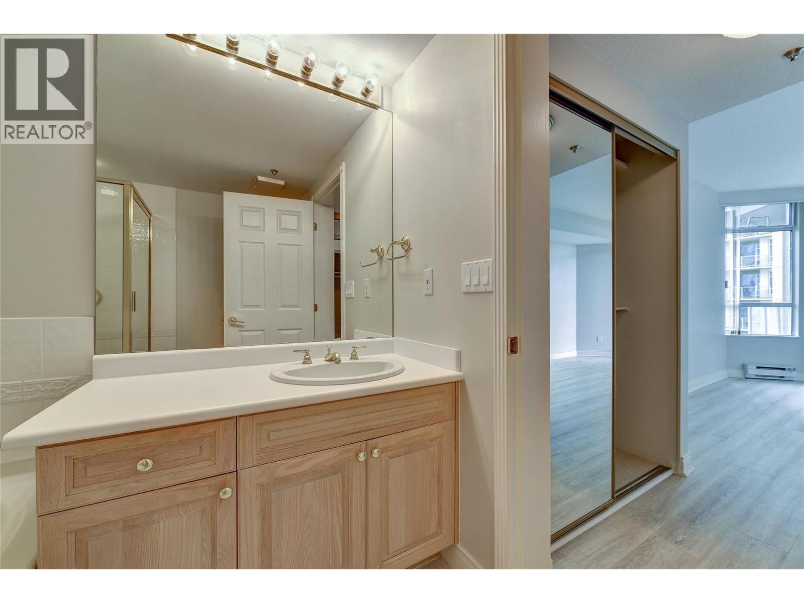 Picture for Unit #606, 1152 Sunset  Drive https://www.cirrealty.ca/reb/bc/4/10363574_31.jpg