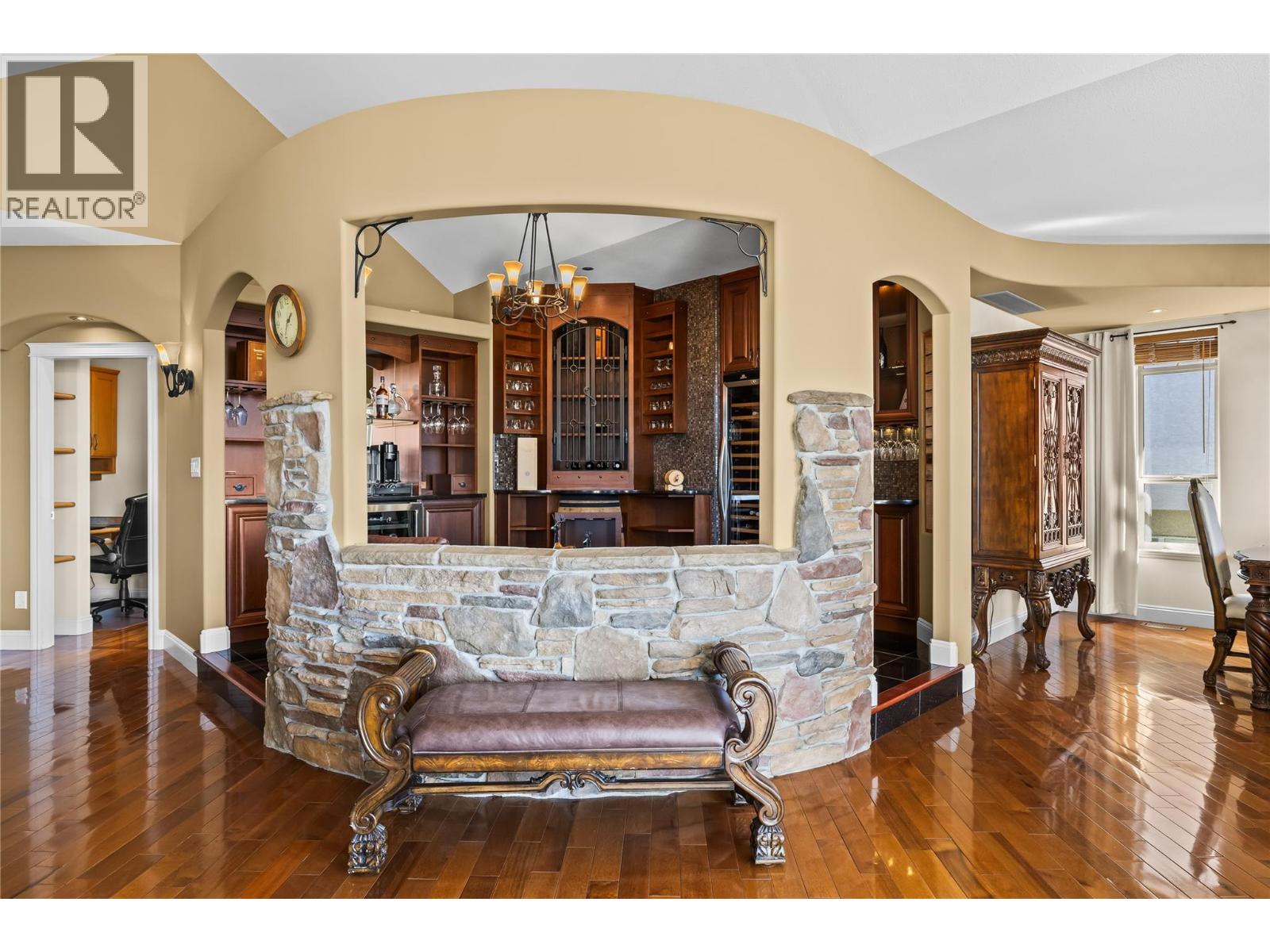 Picture for 1778 Vineyard  Drive https://www.cirrealty.ca/reb/bc/4/10363844_27.jpg