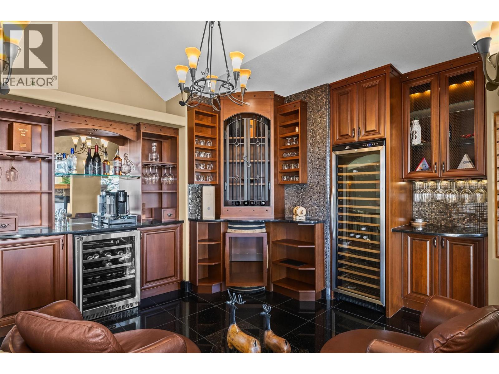 Picture for 1778 Vineyard  Drive https://www.cirrealty.ca/reb/bc/4/10363844_28.jpg