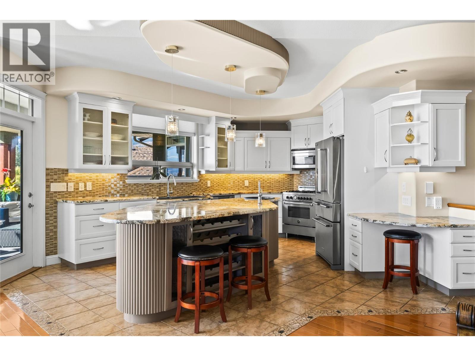 Picture for 1778 Vineyard  Drive https://www.cirrealty.ca/reb/bc/4/10363844_31.jpg