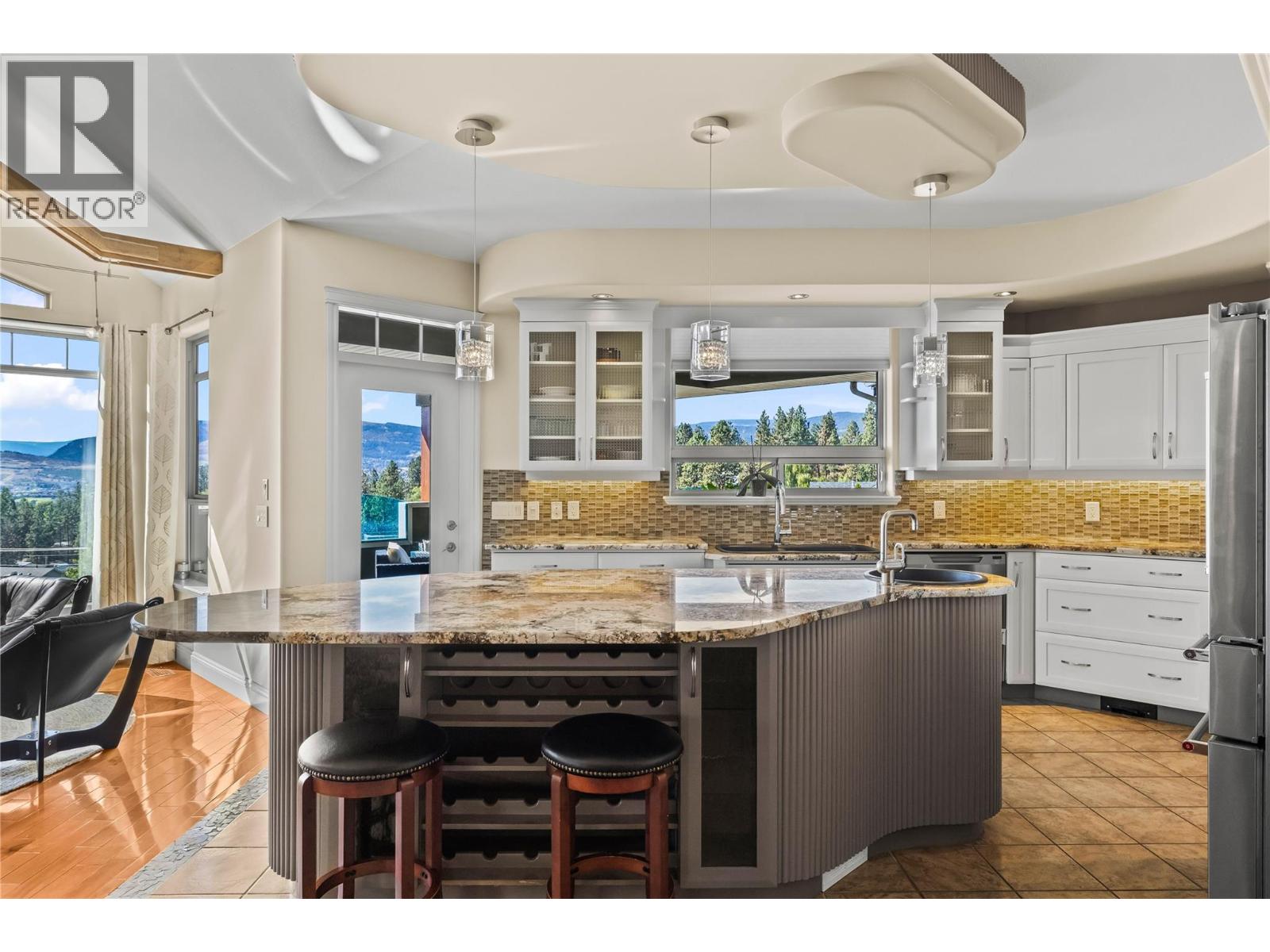 Picture for 1778 Vineyard  Drive https://www.cirrealty.ca/reb/bc/4/10363844_34.jpg