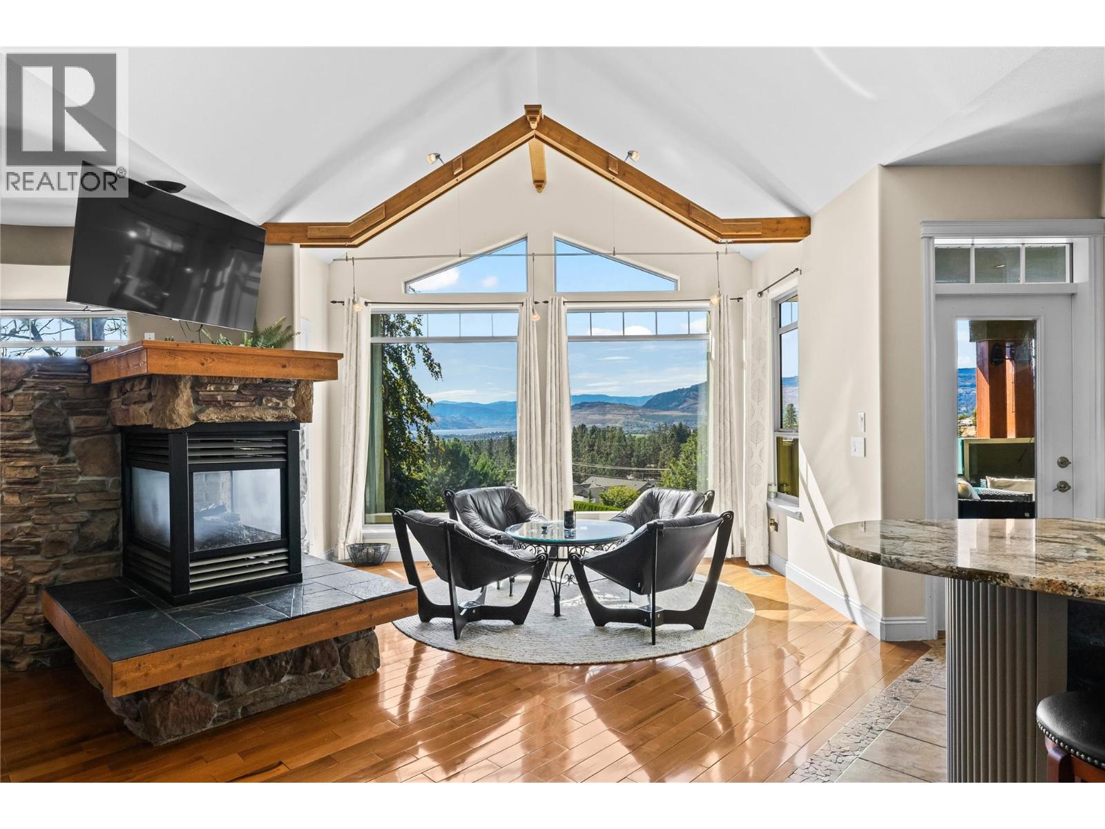 Picture for 1778 Vineyard  Drive https://www.cirrealty.ca/reb/bc/4/10363844_35.jpg