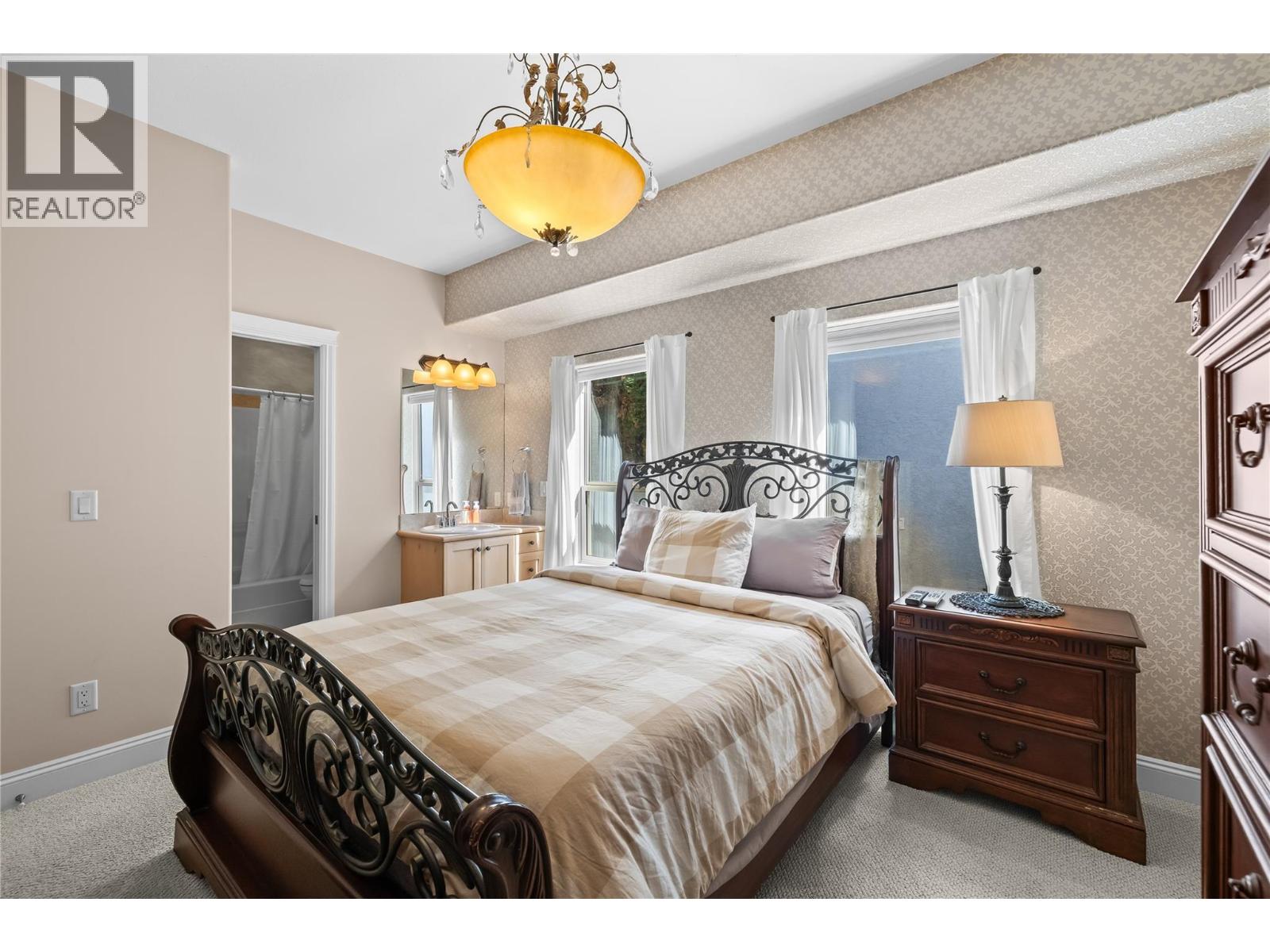 Picture for 1778 Vineyard  Drive https://www.cirrealty.ca/reb/bc/4/10363844_50.jpg