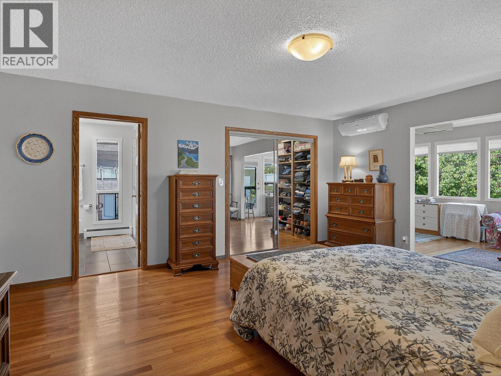 Picture for 832 Montigny  Road https://www.cirrealty.ca/reb/bc/4/10364154_20.jpg