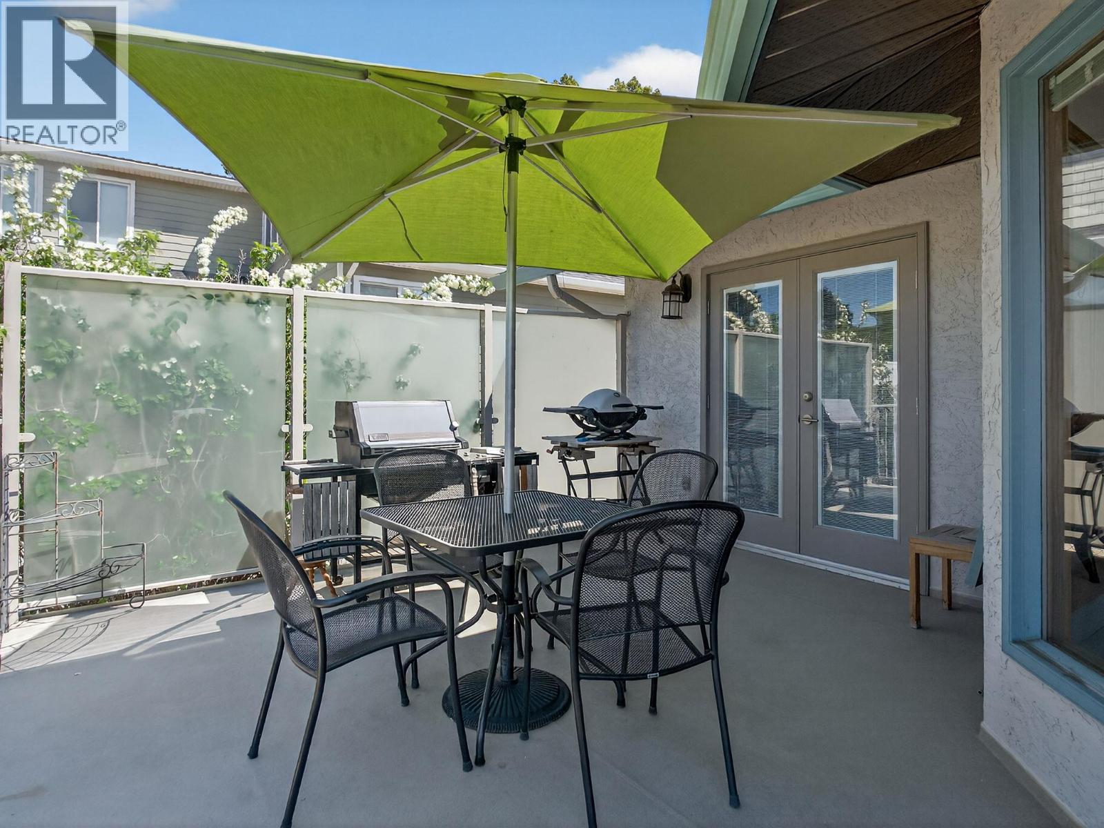Picture for 832 Montigny  Road https://www.cirrealty.ca/reb/bc/4/10364154_29.jpg