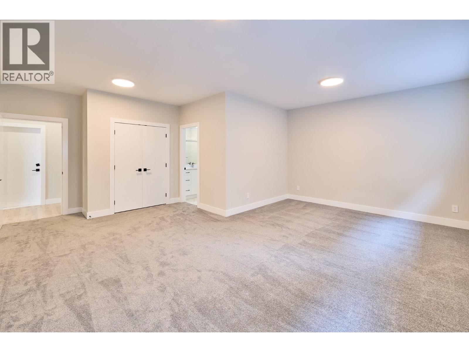 Picture for 2264 Lavetta  Drive https://www.cirrealty.ca/reb/bc/4/10364174_38.jpg