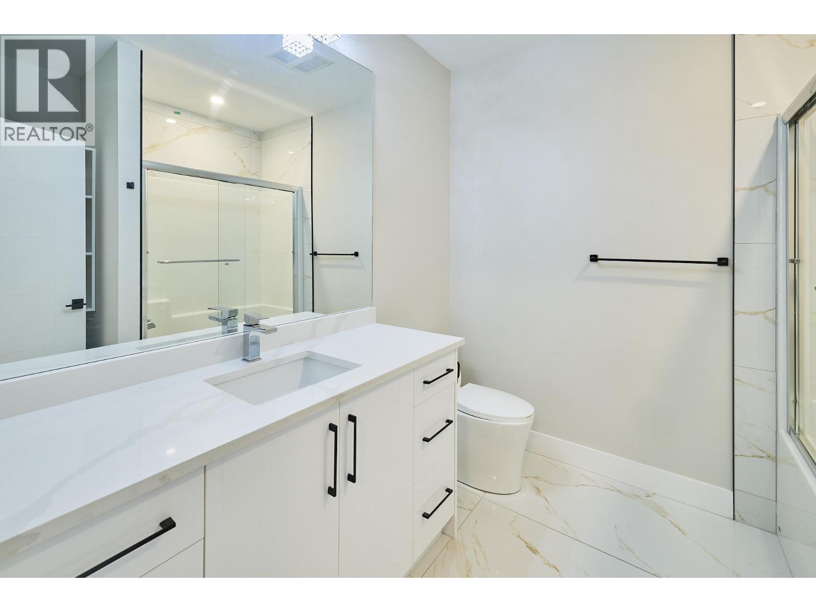 Picture for 2264 Lavetta  Drive https://www.cirrealty.ca/reb/bc/4/10364174_39.jpg