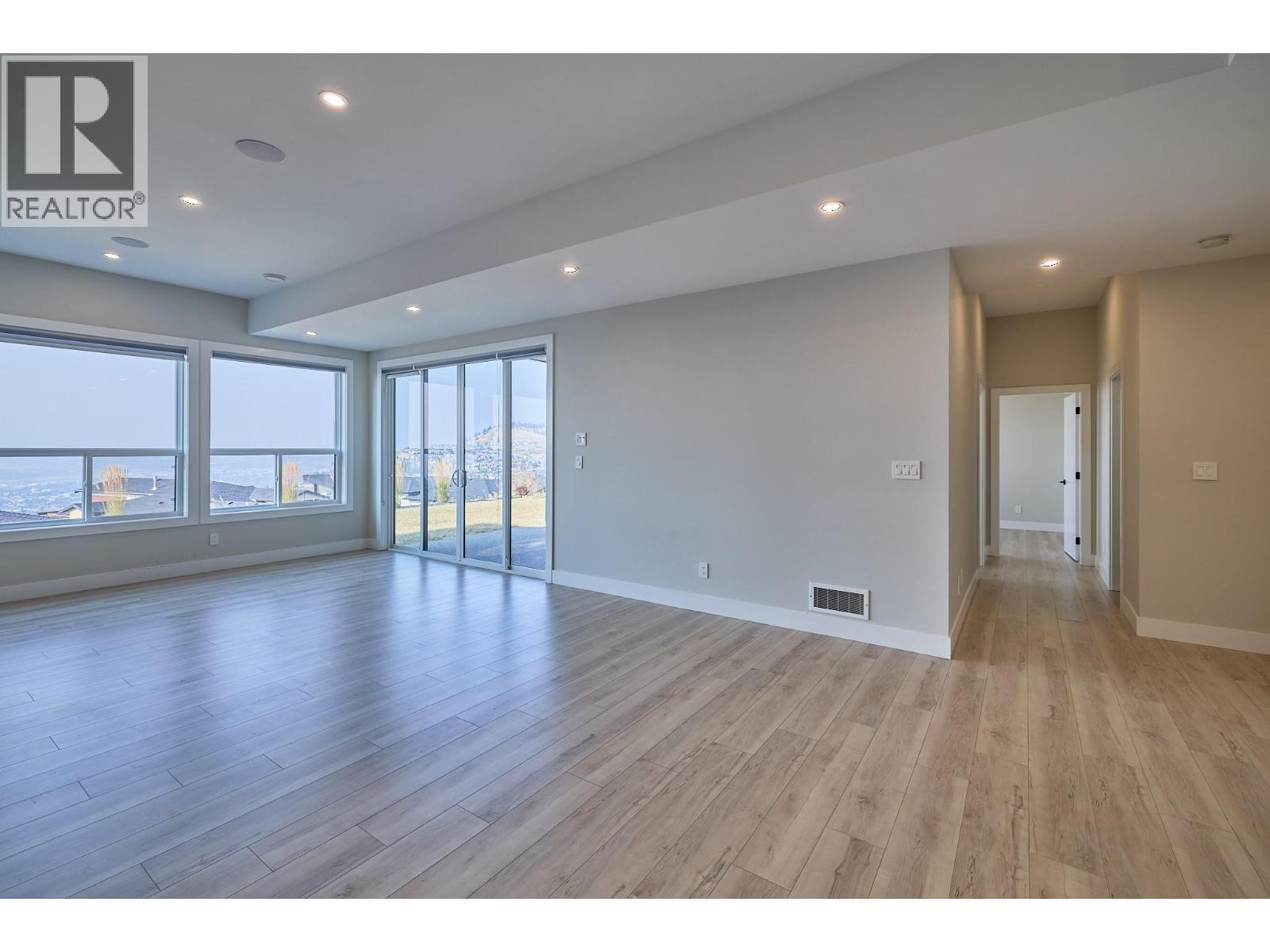 Picture for 2264 Lavetta  Drive https://www.cirrealty.ca/reb/bc/4/10364174_44.jpg