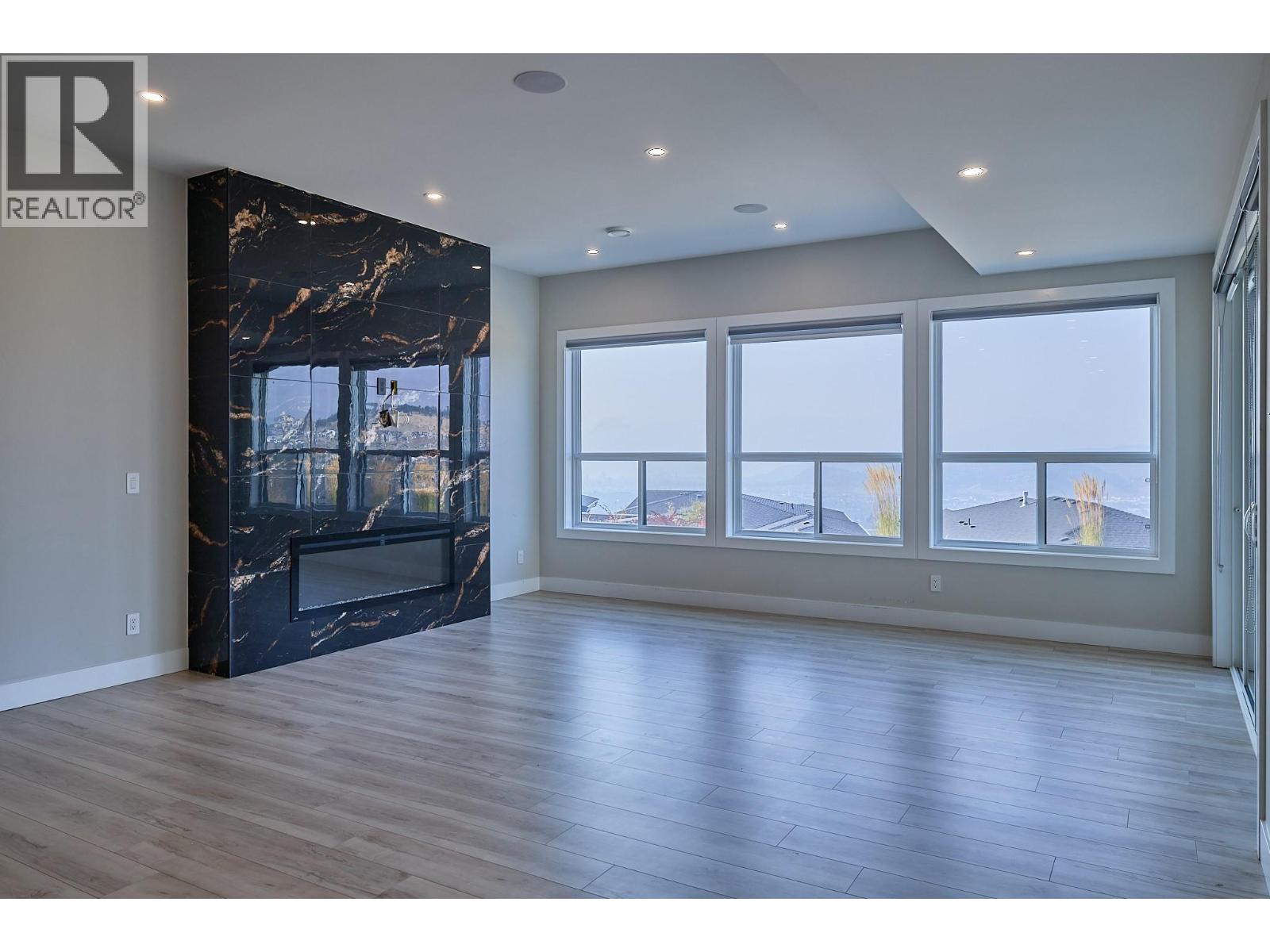 Picture for 2264 Lavetta  Drive https://www.cirrealty.ca/reb/bc/4/10364174_45.jpg