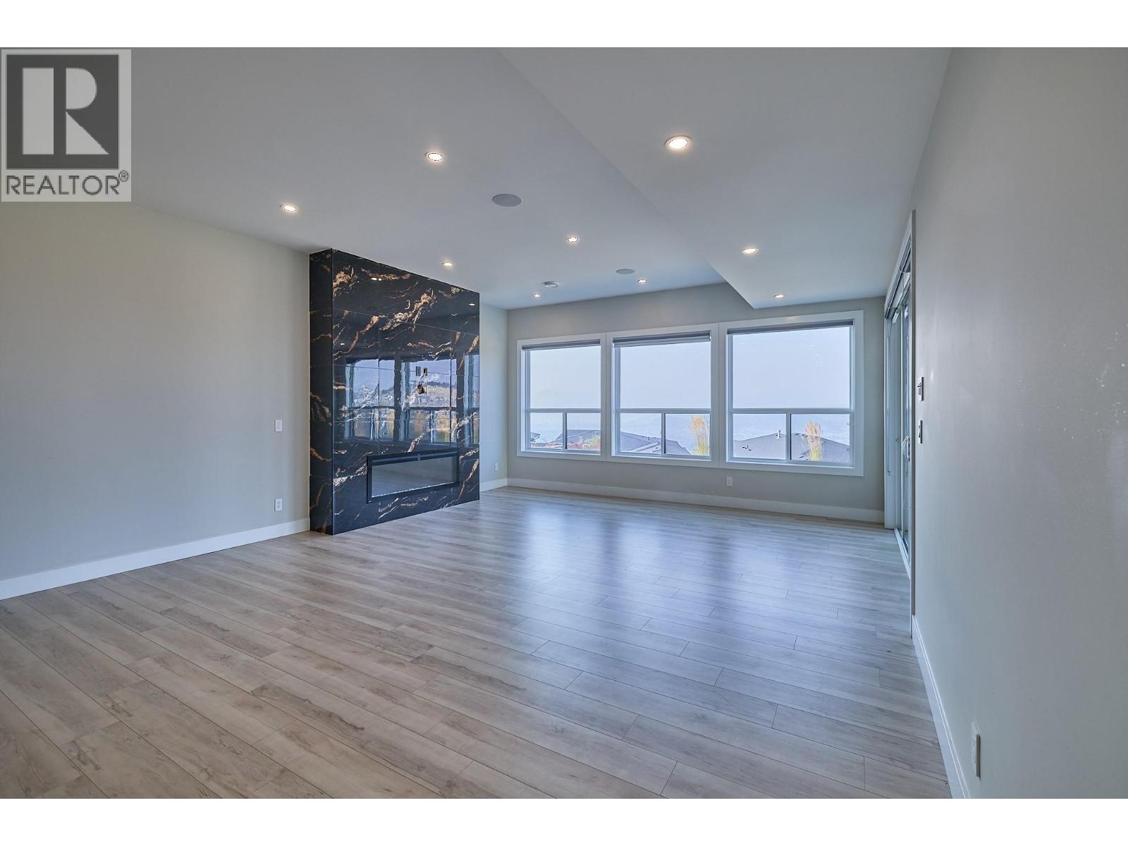 Picture for 2264 Lavetta  Drive https://www.cirrealty.ca/reb/bc/4/10364174_46.jpg