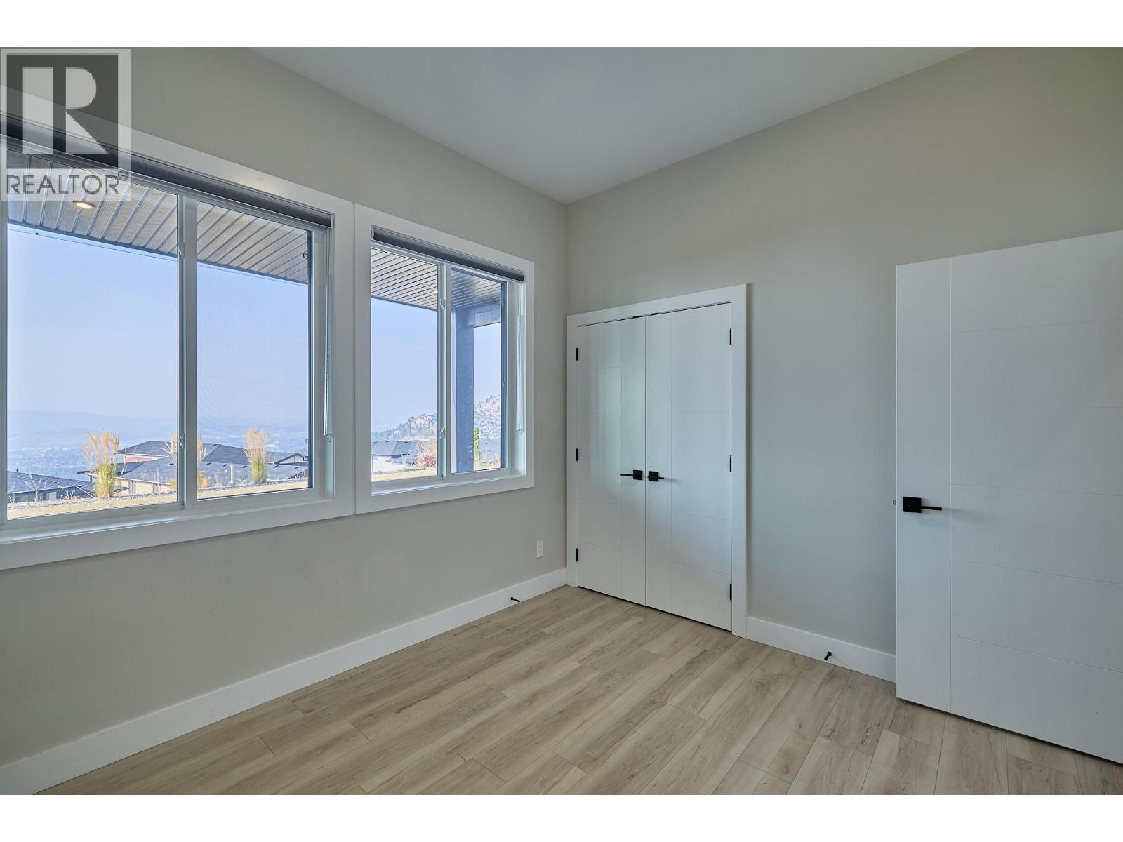 Picture for 2264 Lavetta  Drive https://www.cirrealty.ca/reb/bc/4/10364174_52.jpg