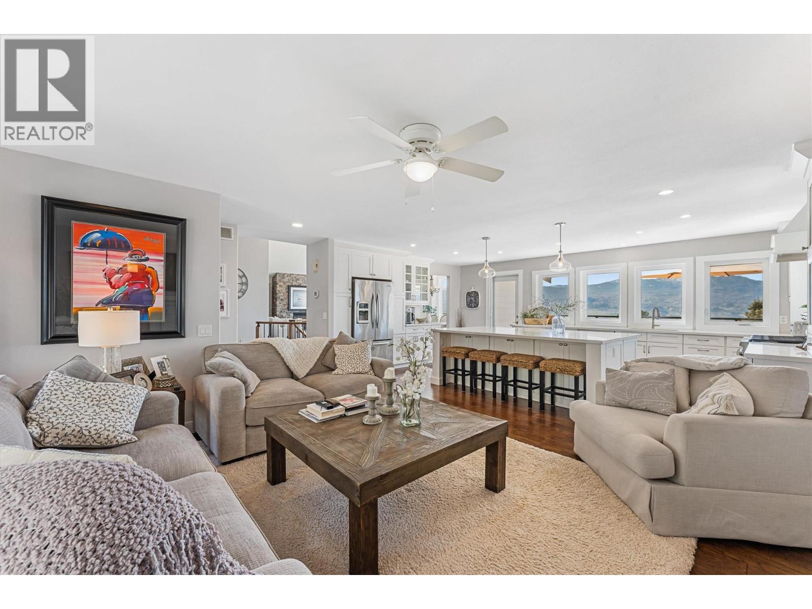 Picture for 1312 Menu  Road https://www.cirrealty.ca/reb/bc/4/10364234_14.jpg