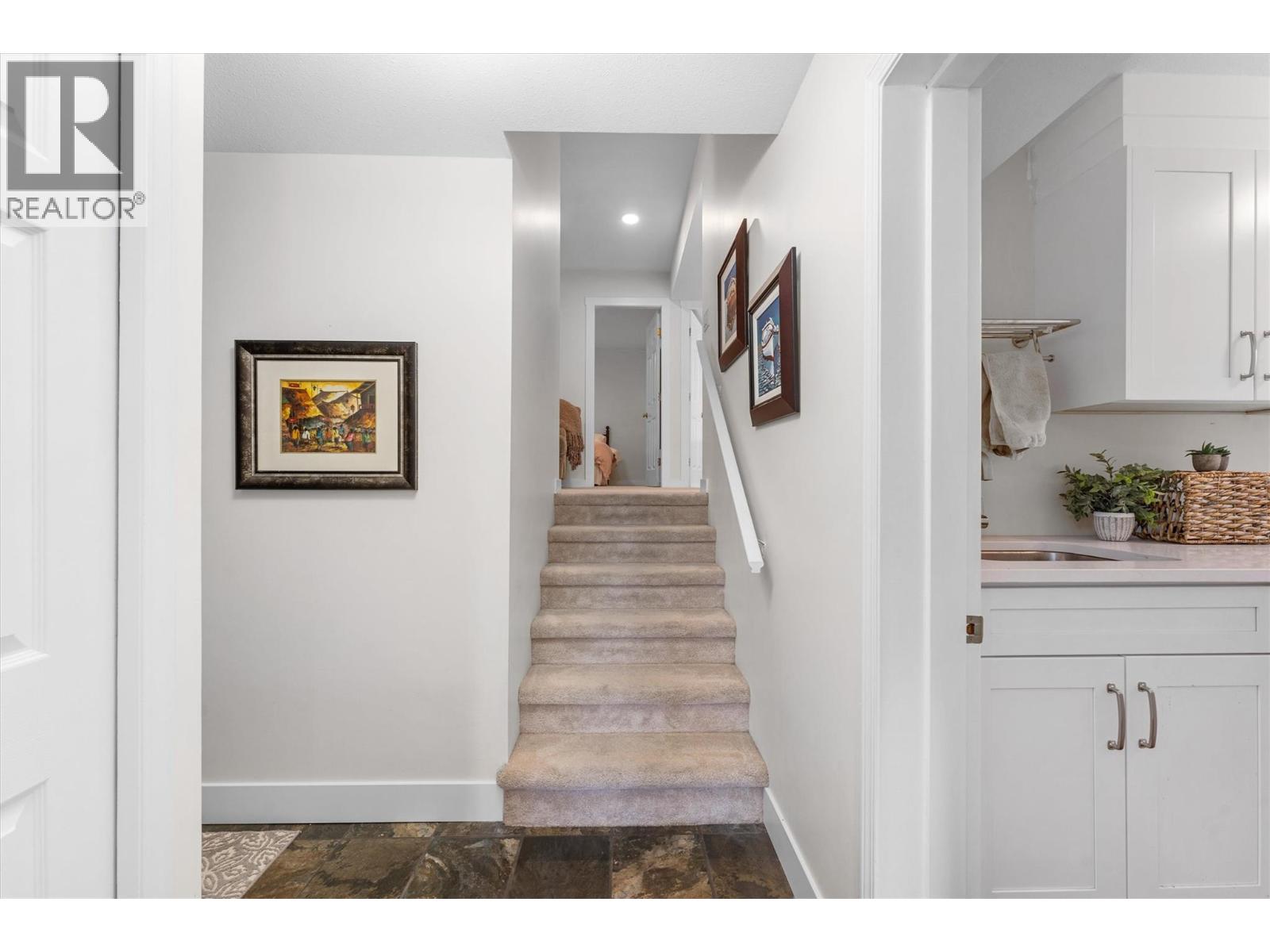 Picture for 1312 Menu  Road https://www.cirrealty.ca/reb/bc/4/10364234_38.jpg