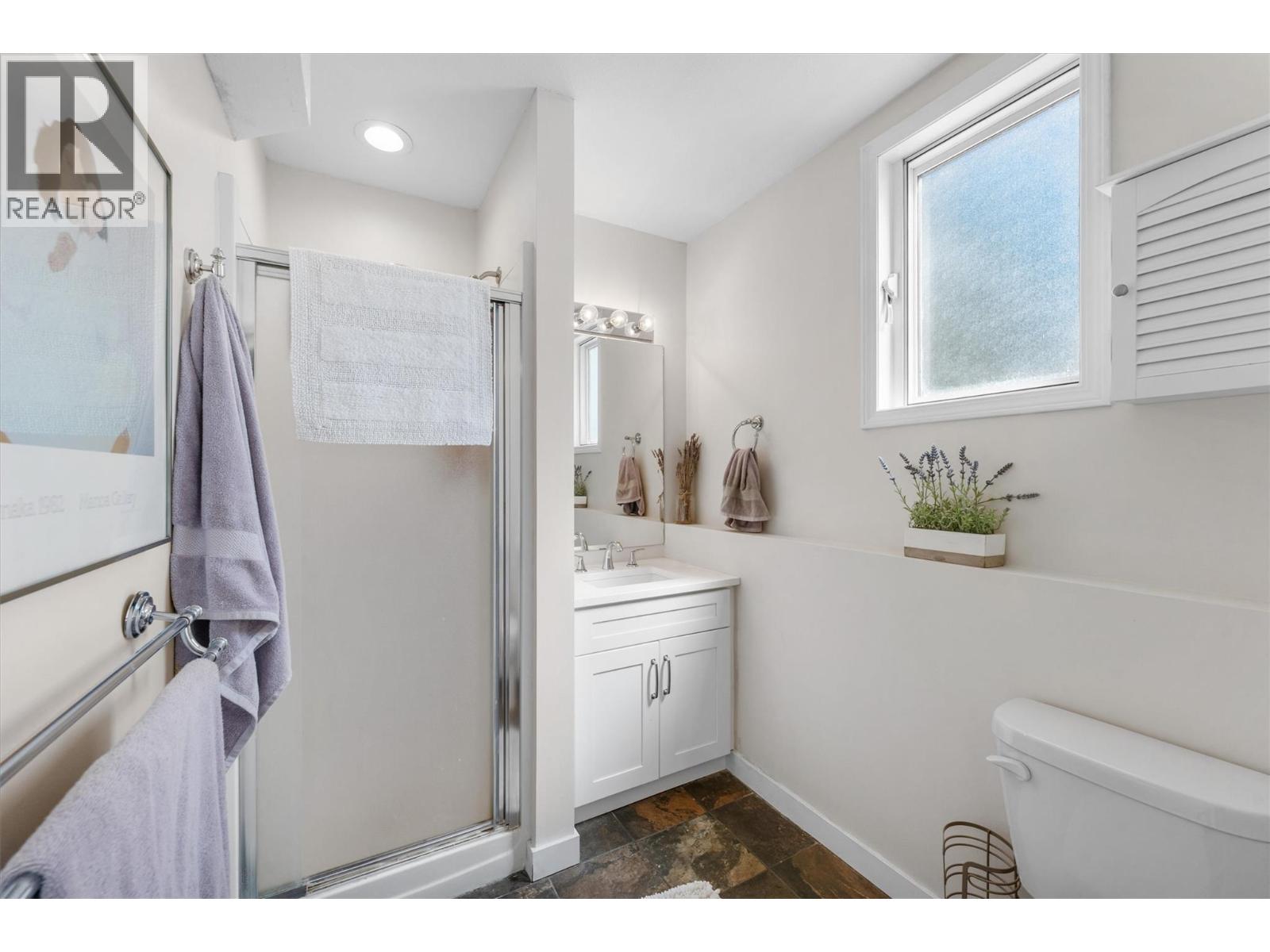 Picture for 1312 Menu  Road https://www.cirrealty.ca/reb/bc/4/10364234_42.jpg