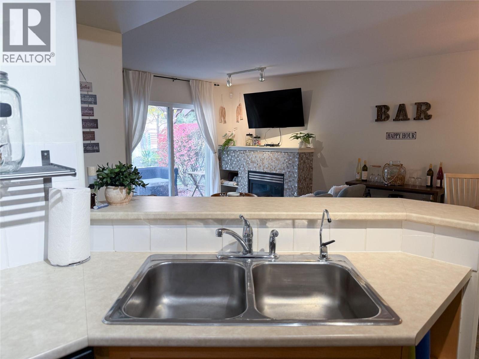 Picture for Unit #39, 7600 COTTONWOOD  Drive https://www.cirrealty.ca/reb/bc/4/10364364_24.jpg